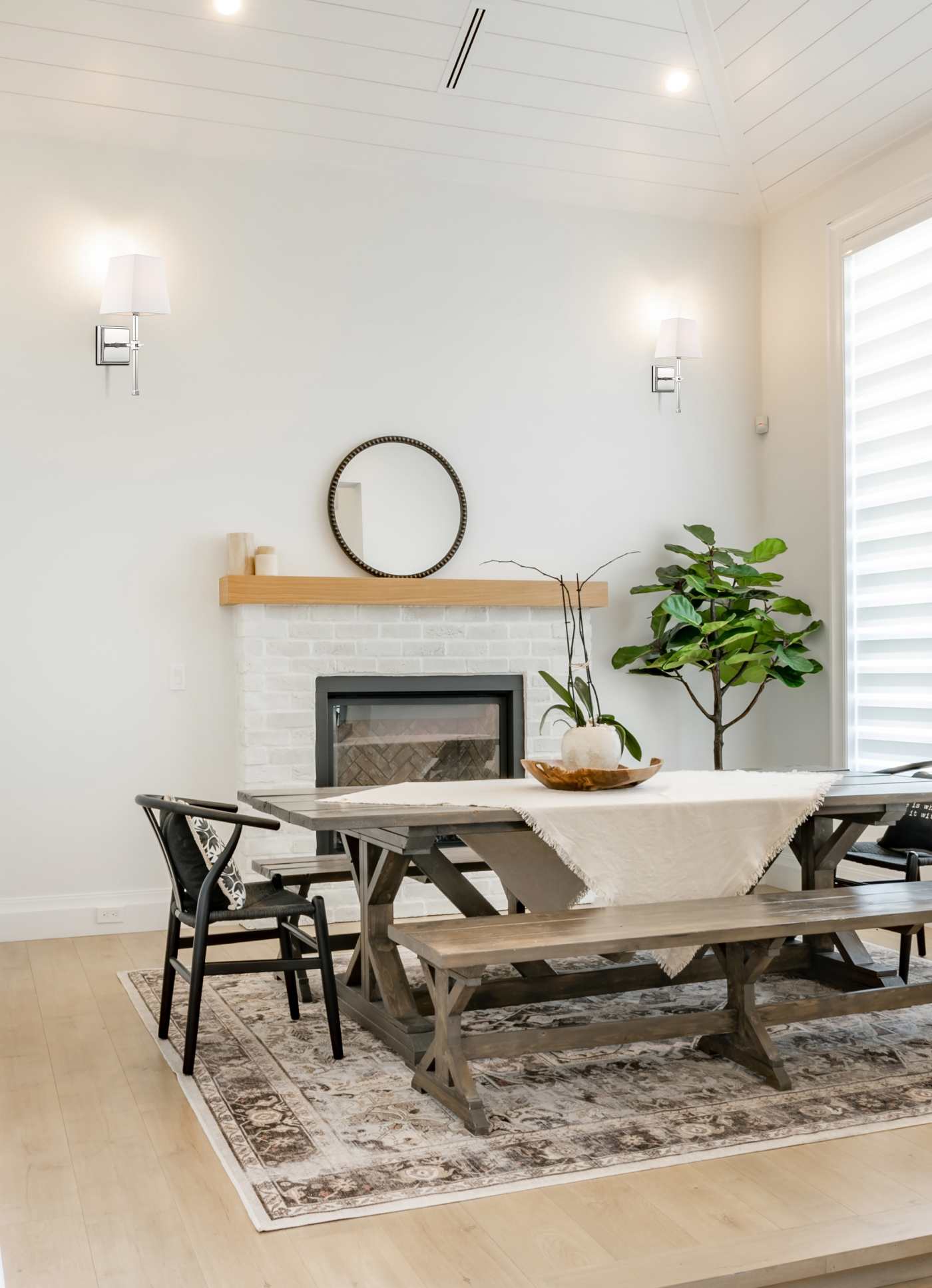 HIGHLINE 1 LIGHT VANITY - 60-6708