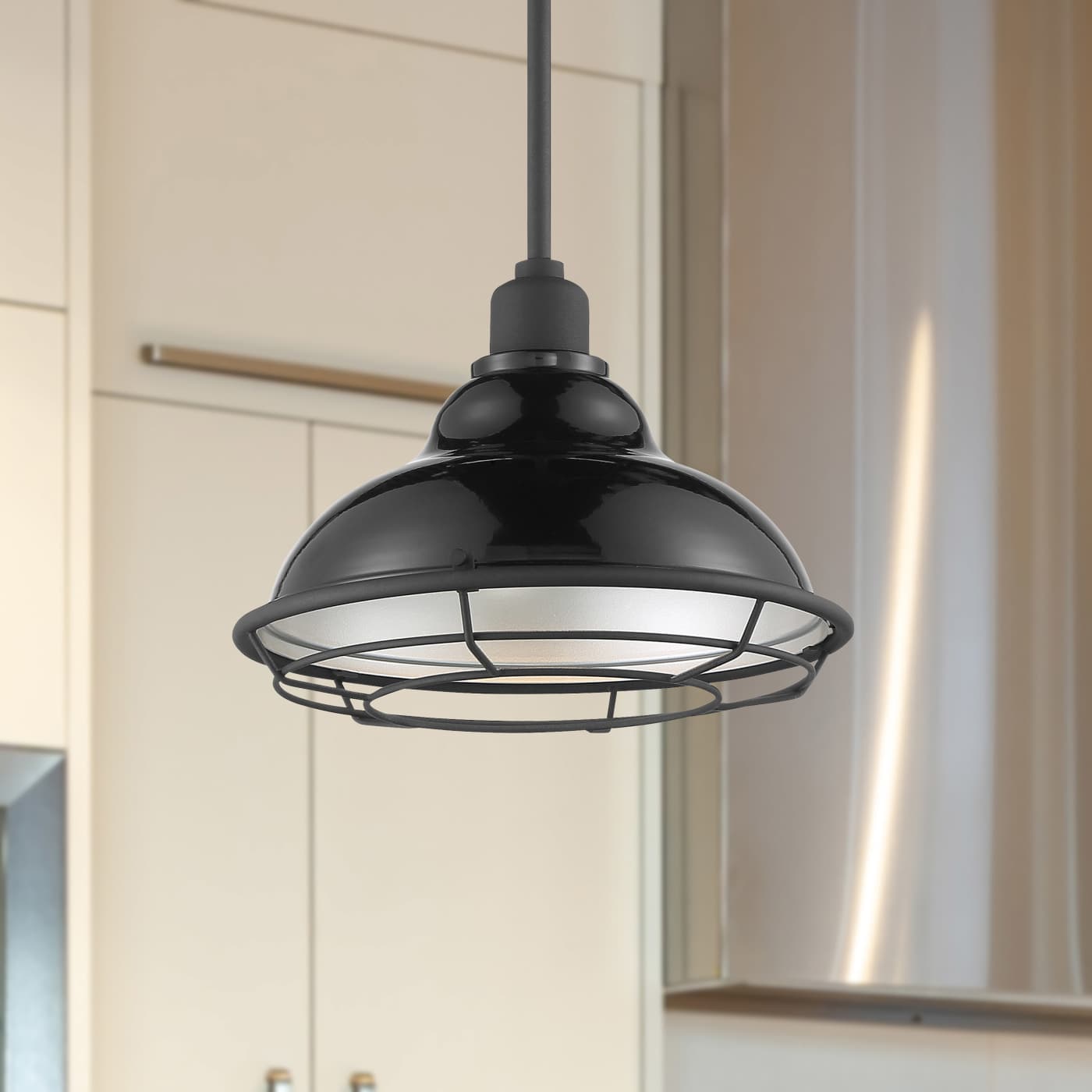 NEWBRIDGE 1LT LARGE PENDANT - 60-7004