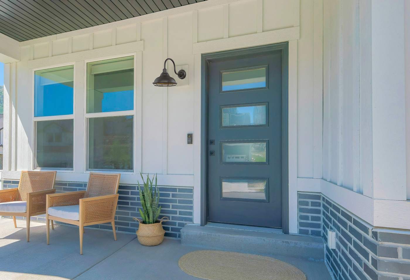 NEWBRIDGE 1LT LG OUTDOOR WALL - 60-7012