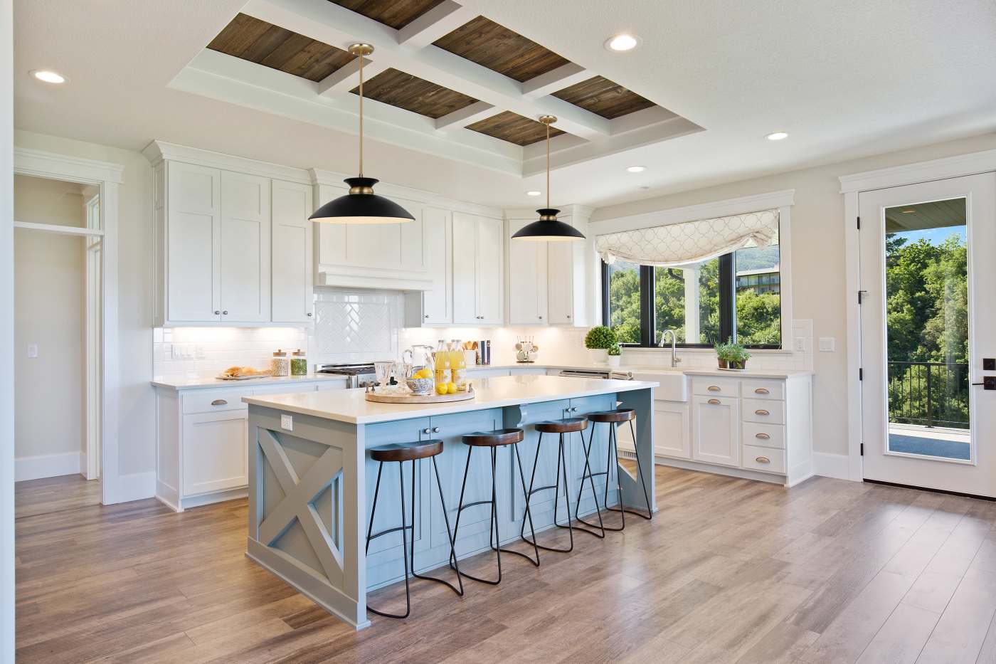 PERKINS 1 LT MEDIUM PENDANT - 60-7461