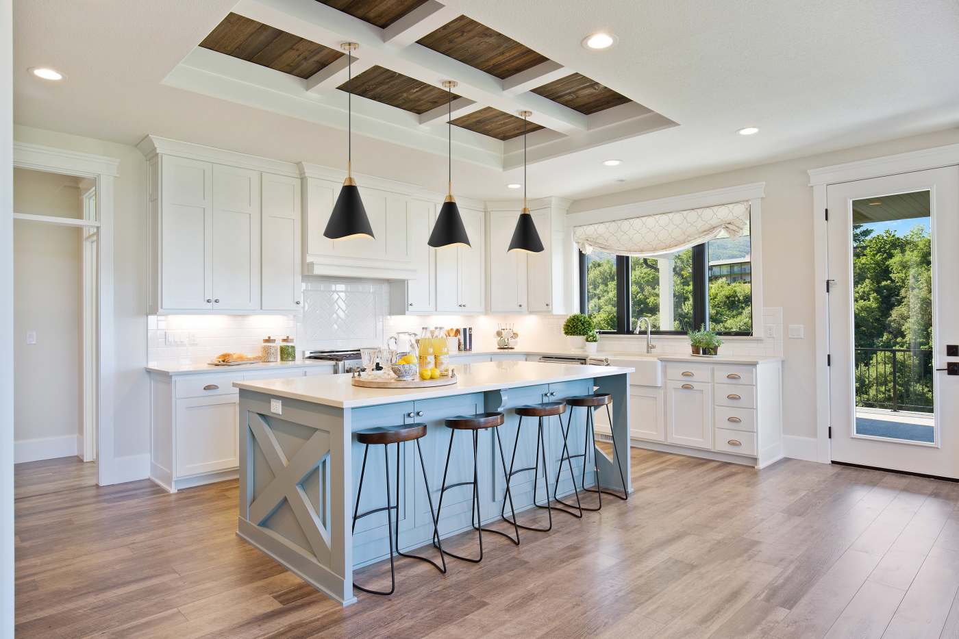 TANGO 1 LIGHT MEDIUM PENDANT - 60-7473