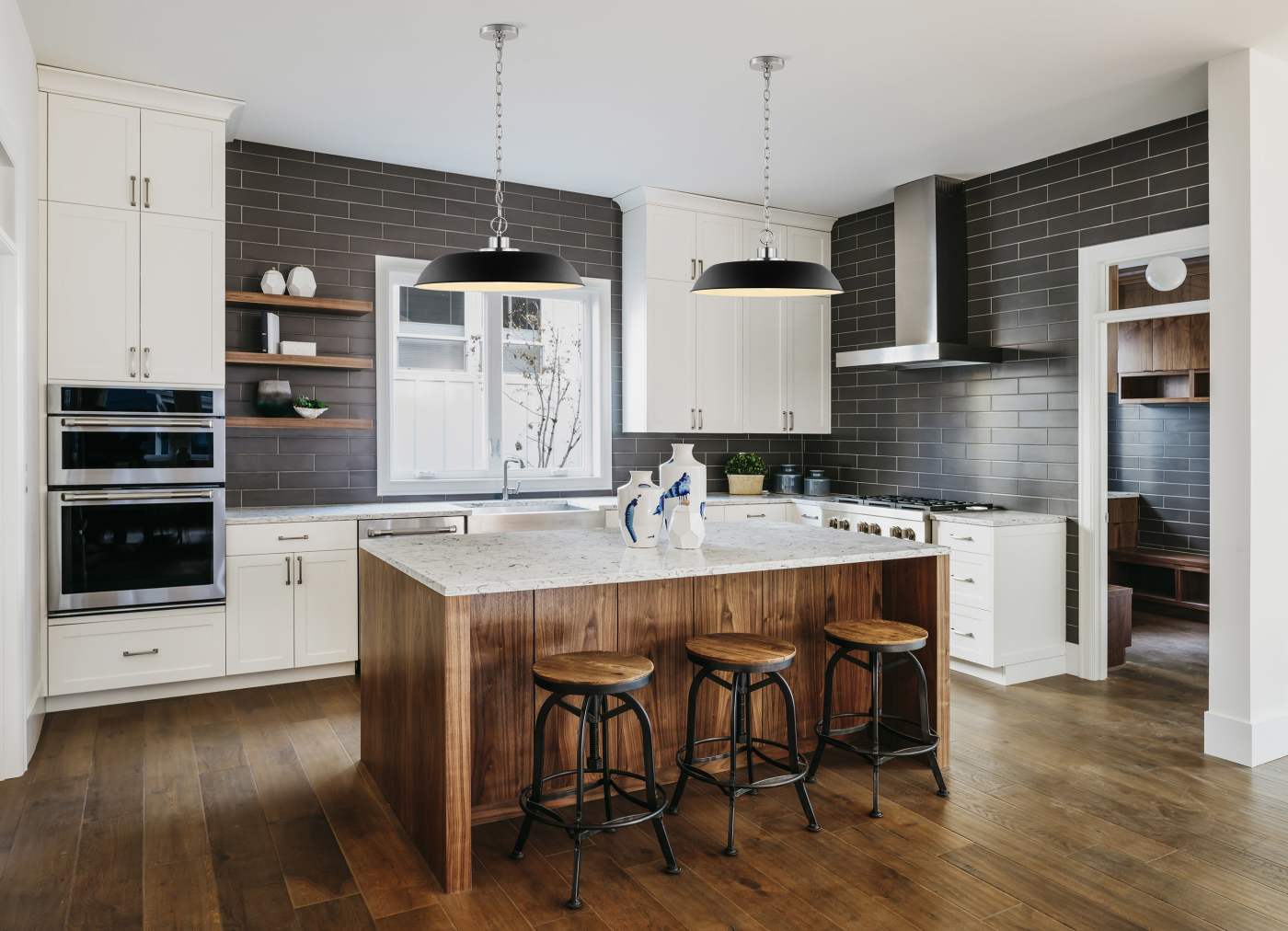 COLONY 1 LIGHT MEDIUM PENDANT - 60-7485