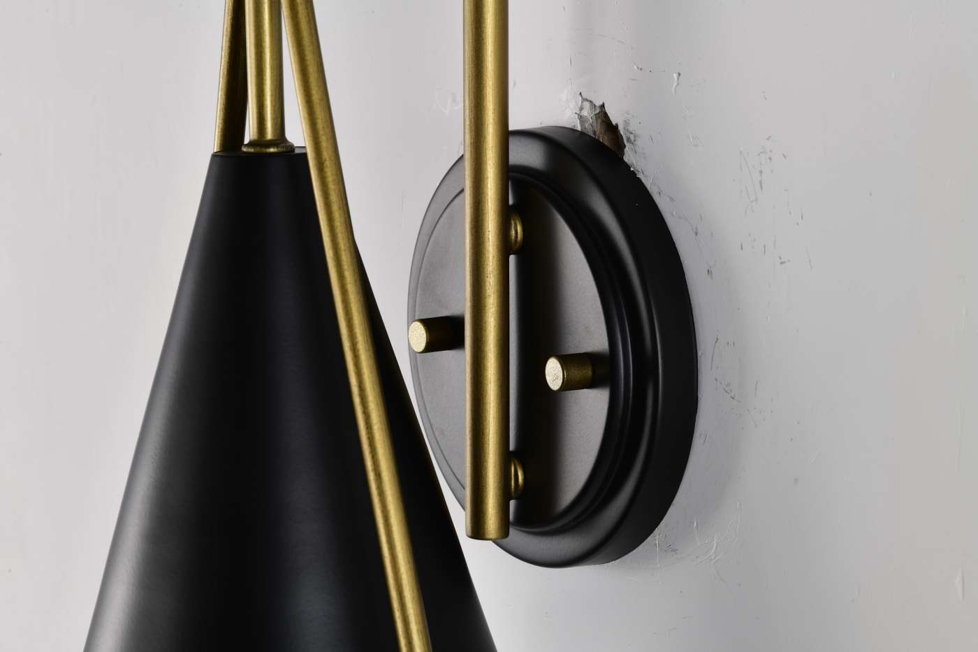 ADMIRAL 1 LIGHT WALL SCONCE - 60-7901