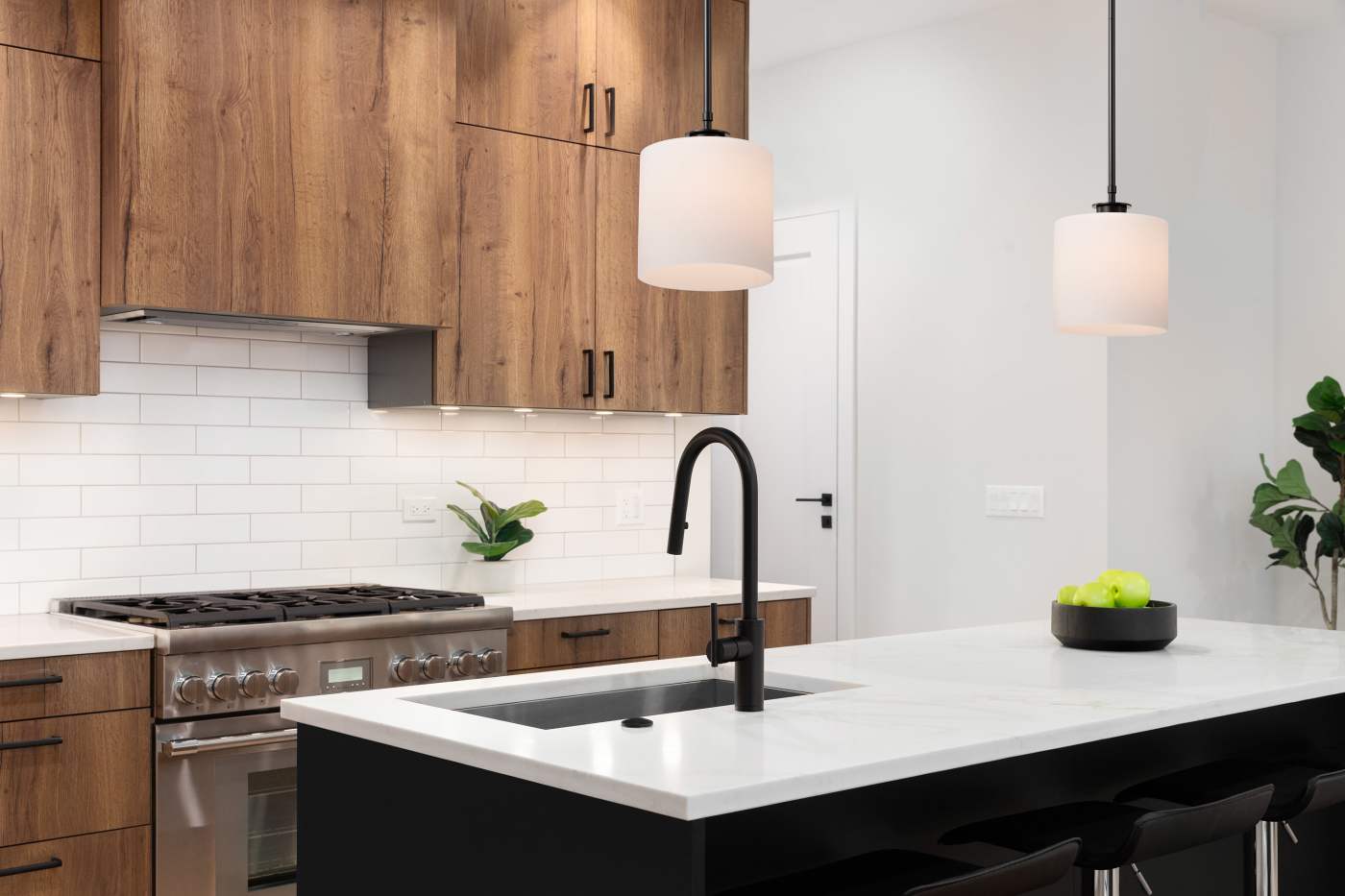 WARREN 8" PENDANT - 60-8036