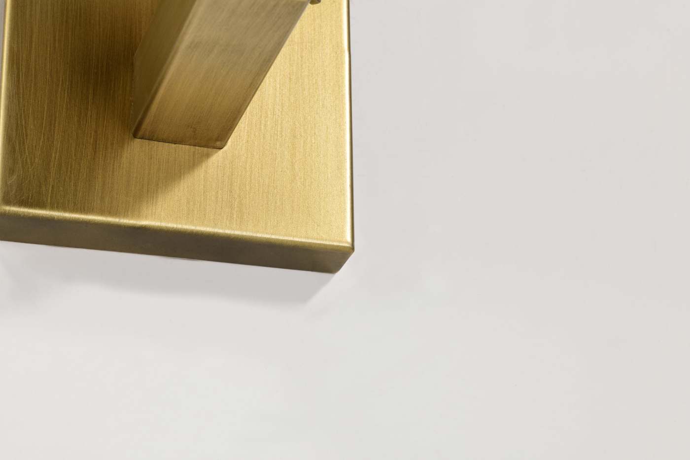 ROSELLE 1 LIGHT VANITY - 60-8041