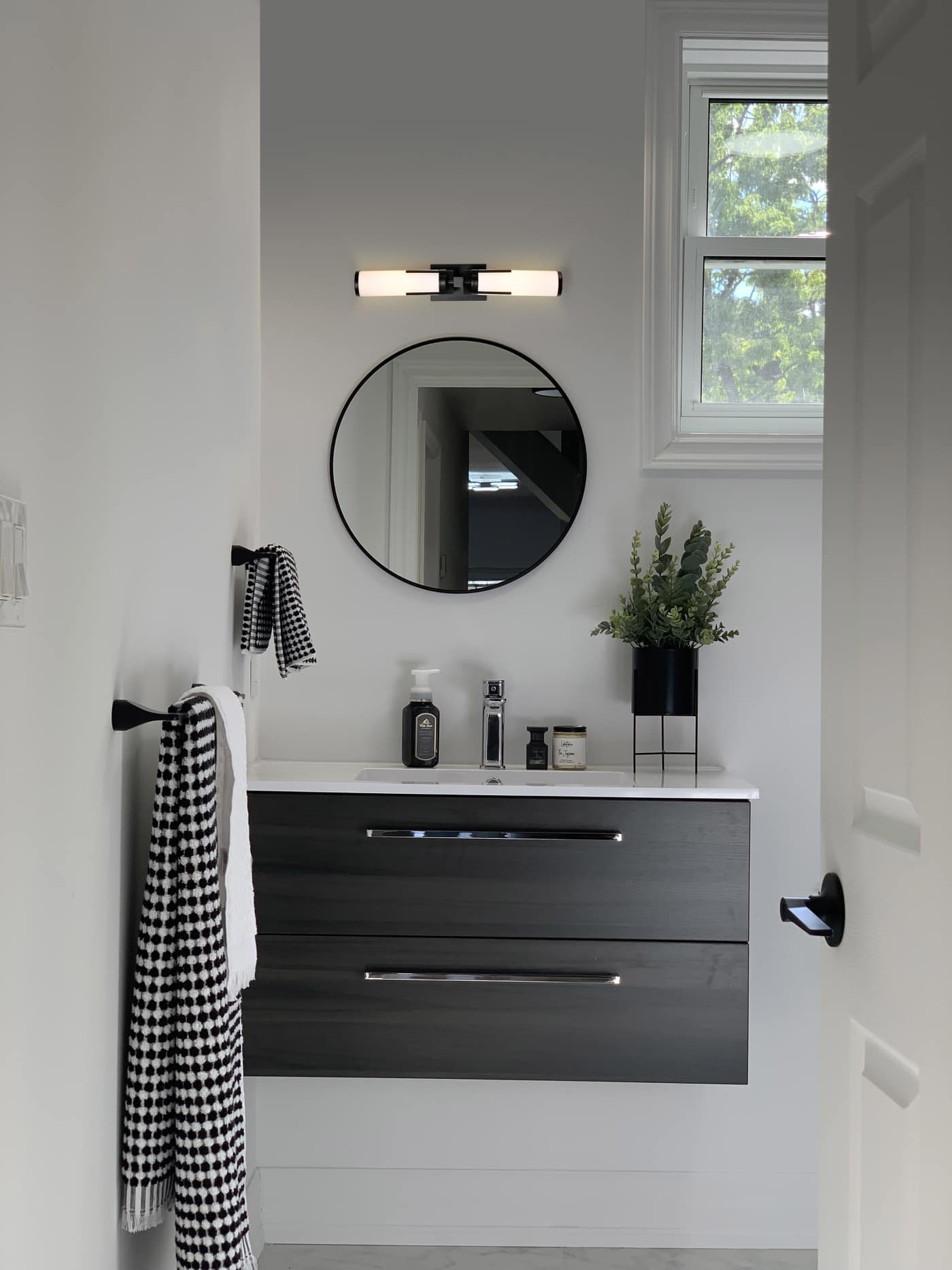 ROSELLE 2 LIGHT VANITY - 60-8052