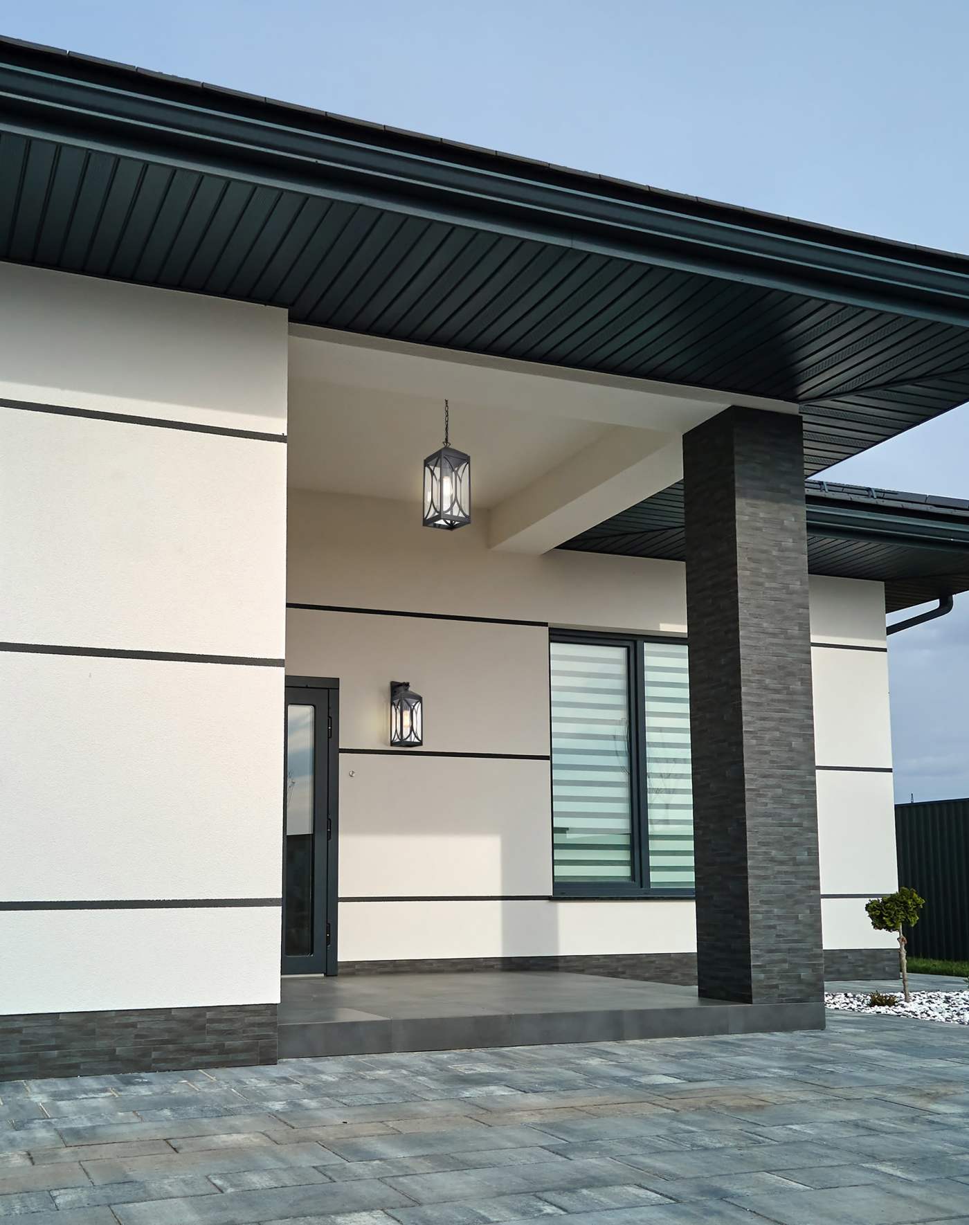 OAKLYN 1 LT MD WALL LANTERN - 60-8122