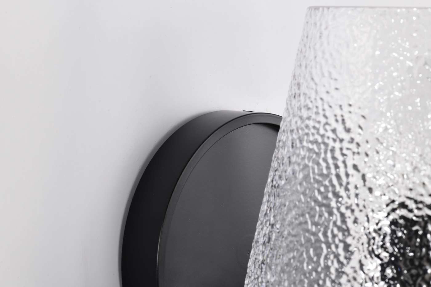 VALENTINE 1 LIGHT VANITY - 60-8251