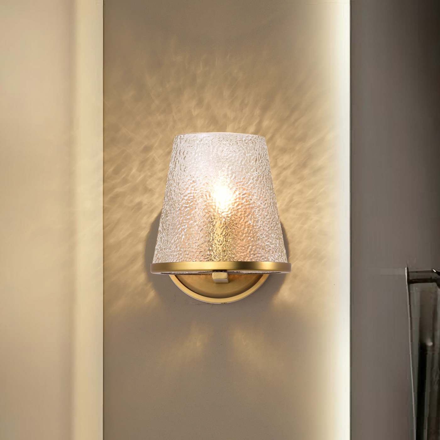 VALENTINE 1 LIGHT VANITY - 60-8261