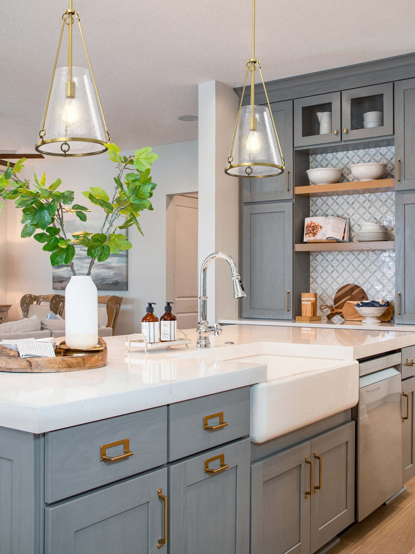 VALENTINE MED PENDANT - 60-8266