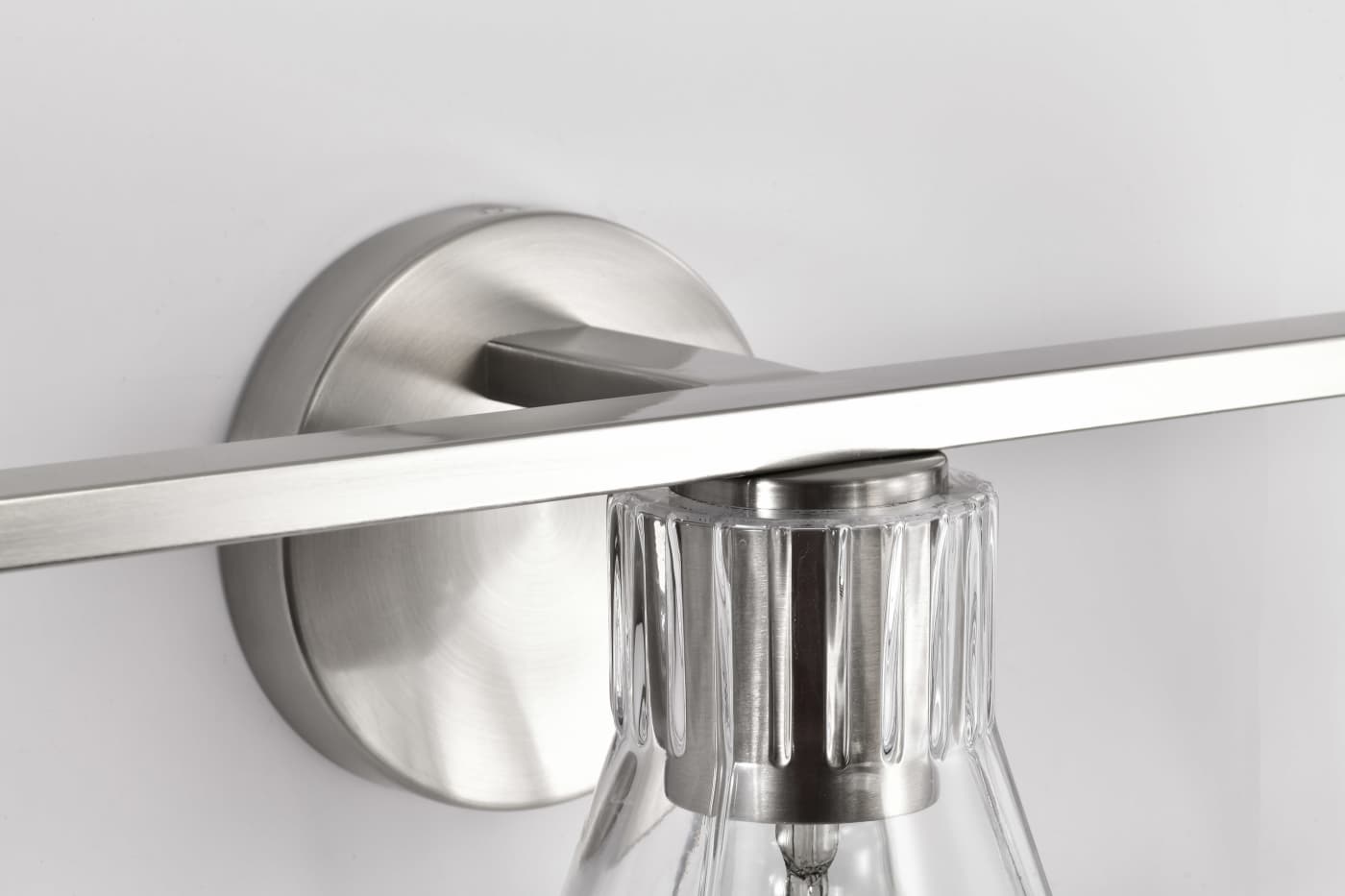 GIANNA 3 LIGHT VANITY - 60-8333