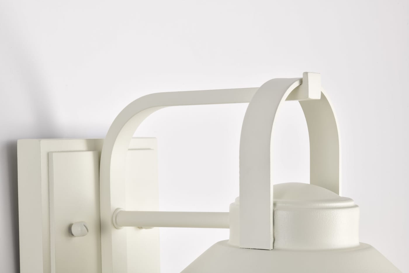 RIDGE MED OUTDOOR LANTERN WHT - 60-8521