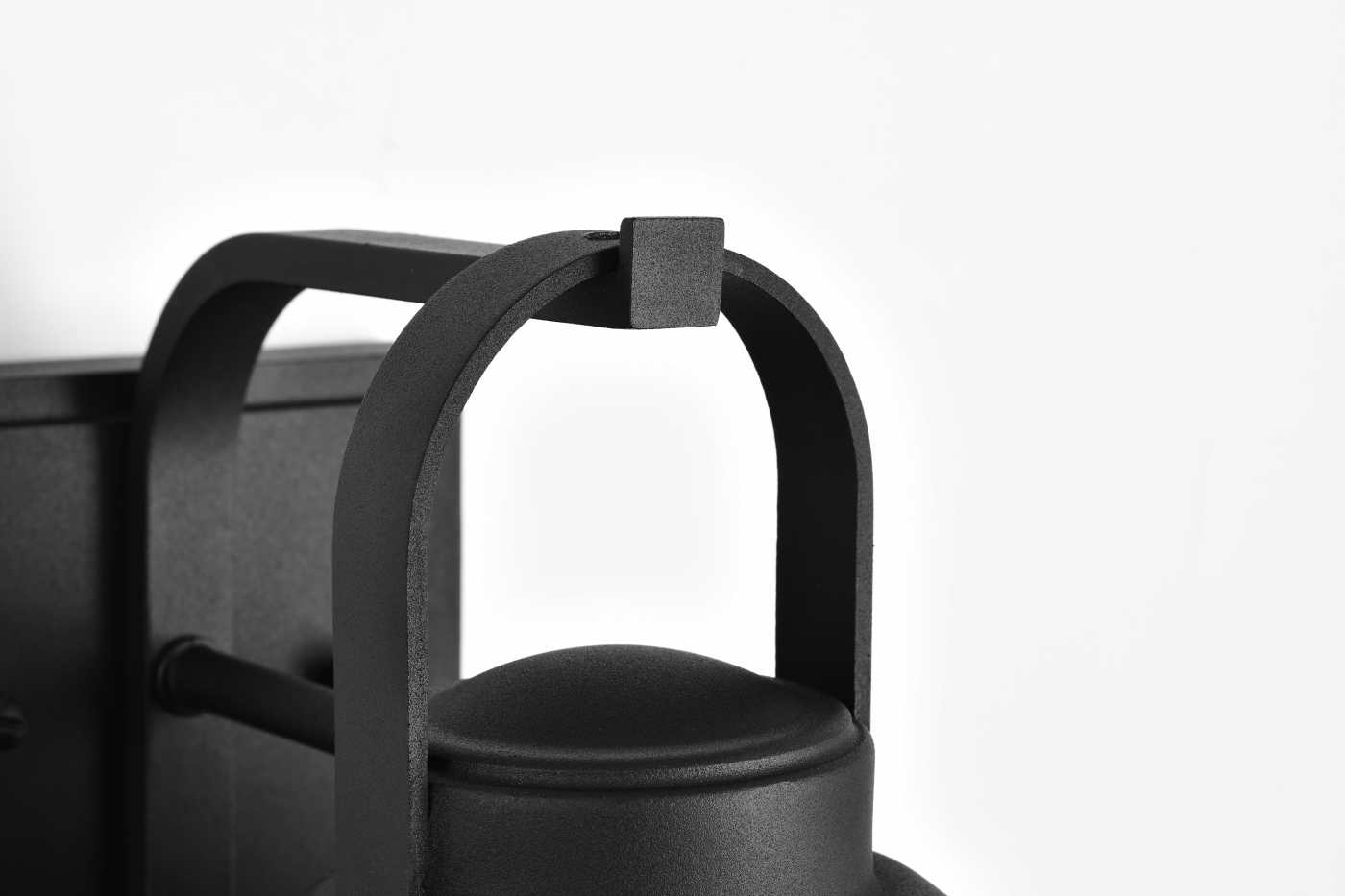 RIDGE MED OUTDOOR LANTERN BLK - 60-8541