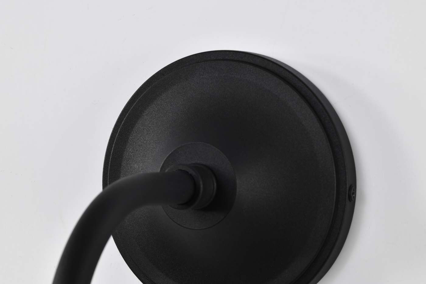 MORRIS MEDIUM OUTDOOR LANTERN - 60-8551