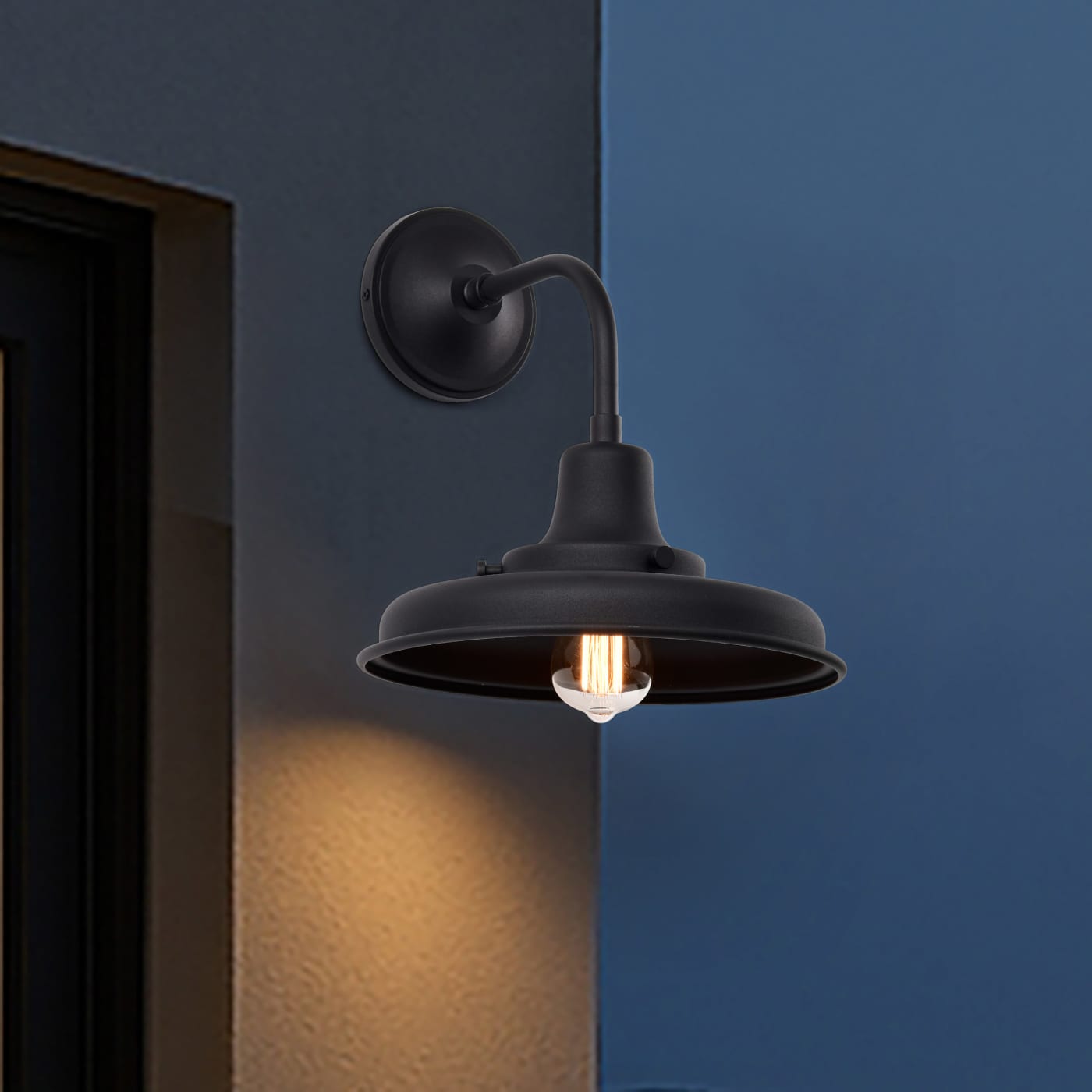 MORRIS MEDIUM OUTDOOR LANTERN - 60-8551