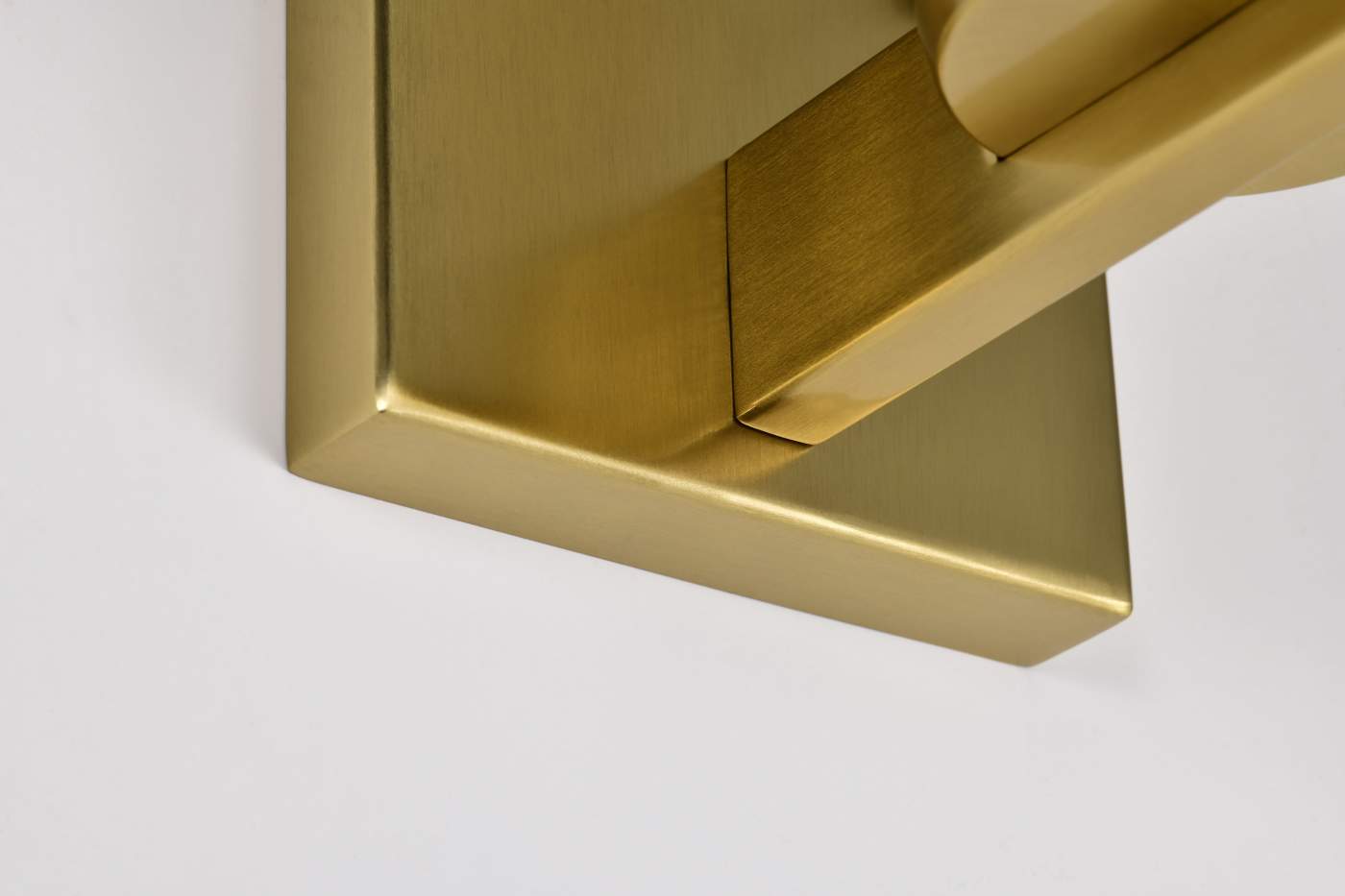 ROYALE 1 LIGHT VANITY - 60-8721