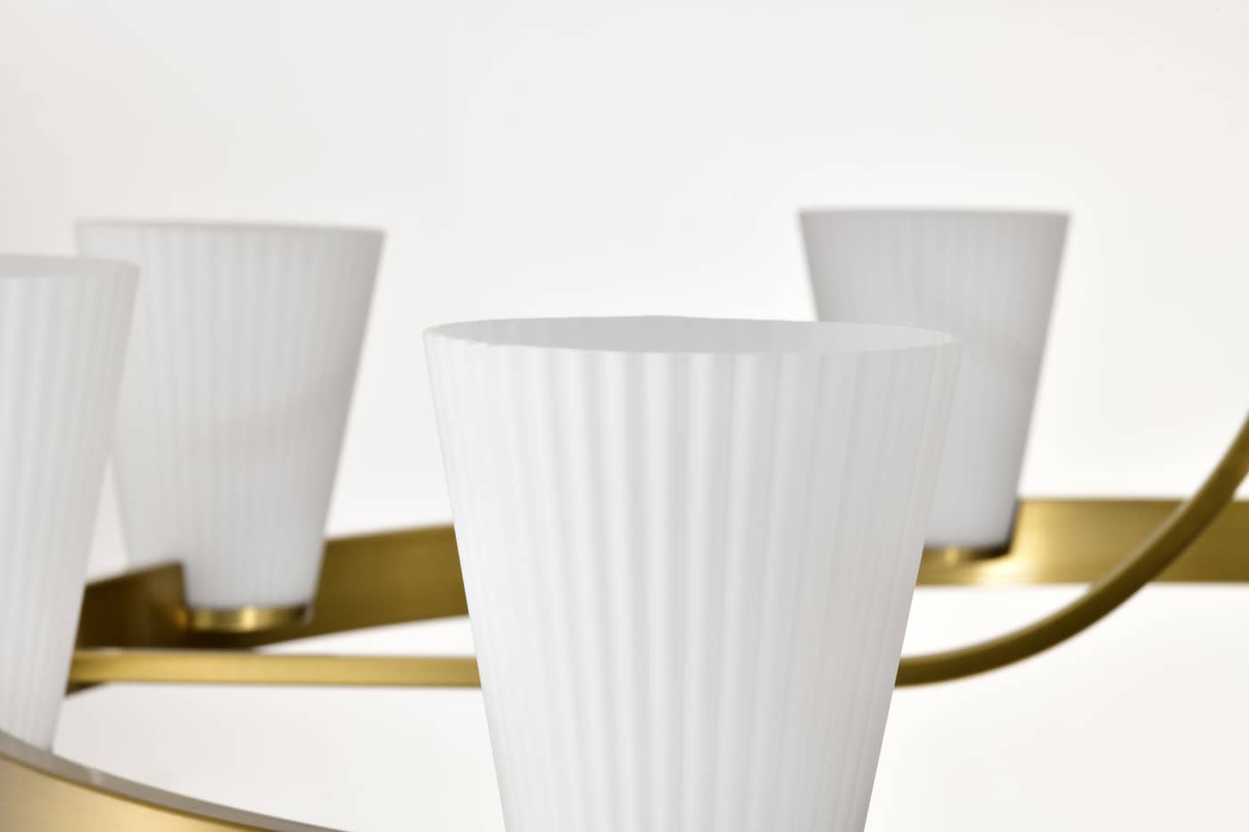 ROYALE 8 LIGHT CHANDELIER - 60-8729