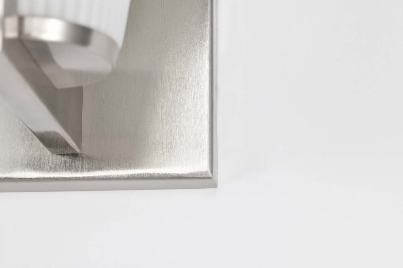 ROYALE 1 LIGHT VANITY - 60-8731