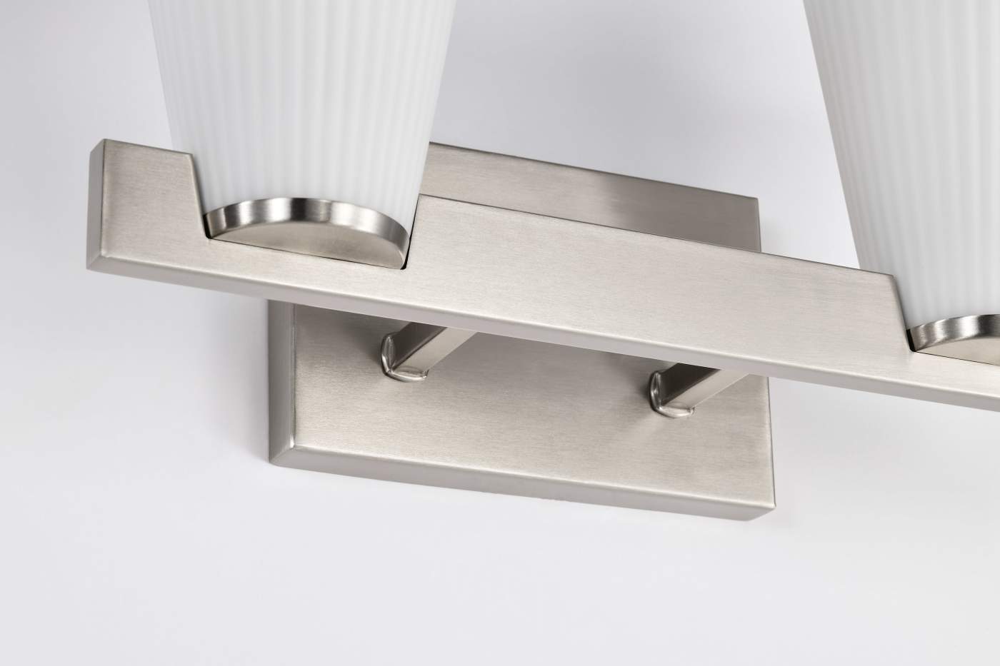 ROYALE 2 LIGHT VANITY - 60-8732