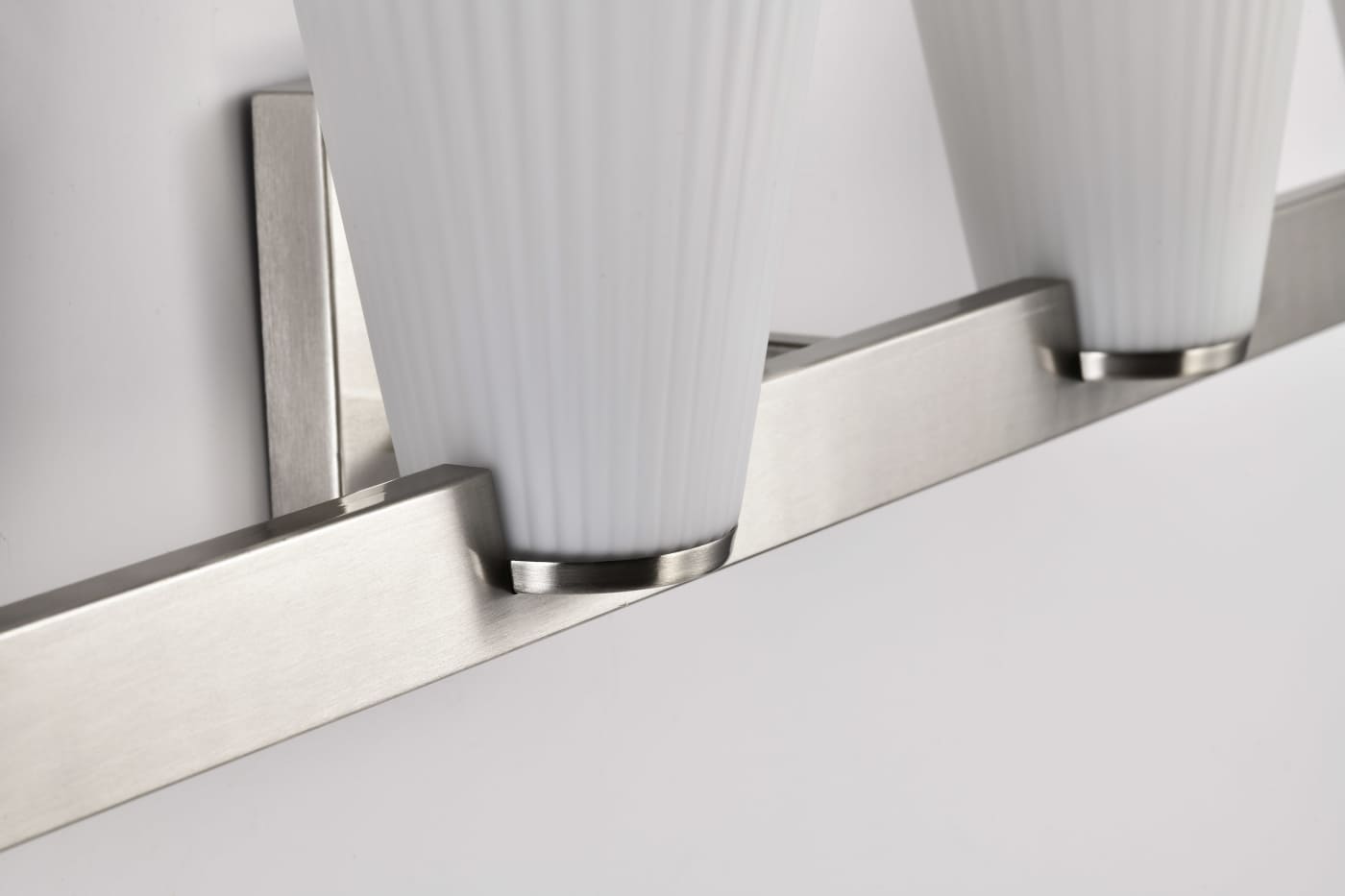 ROYALE 4 LIGHT VANITY - 60-8734