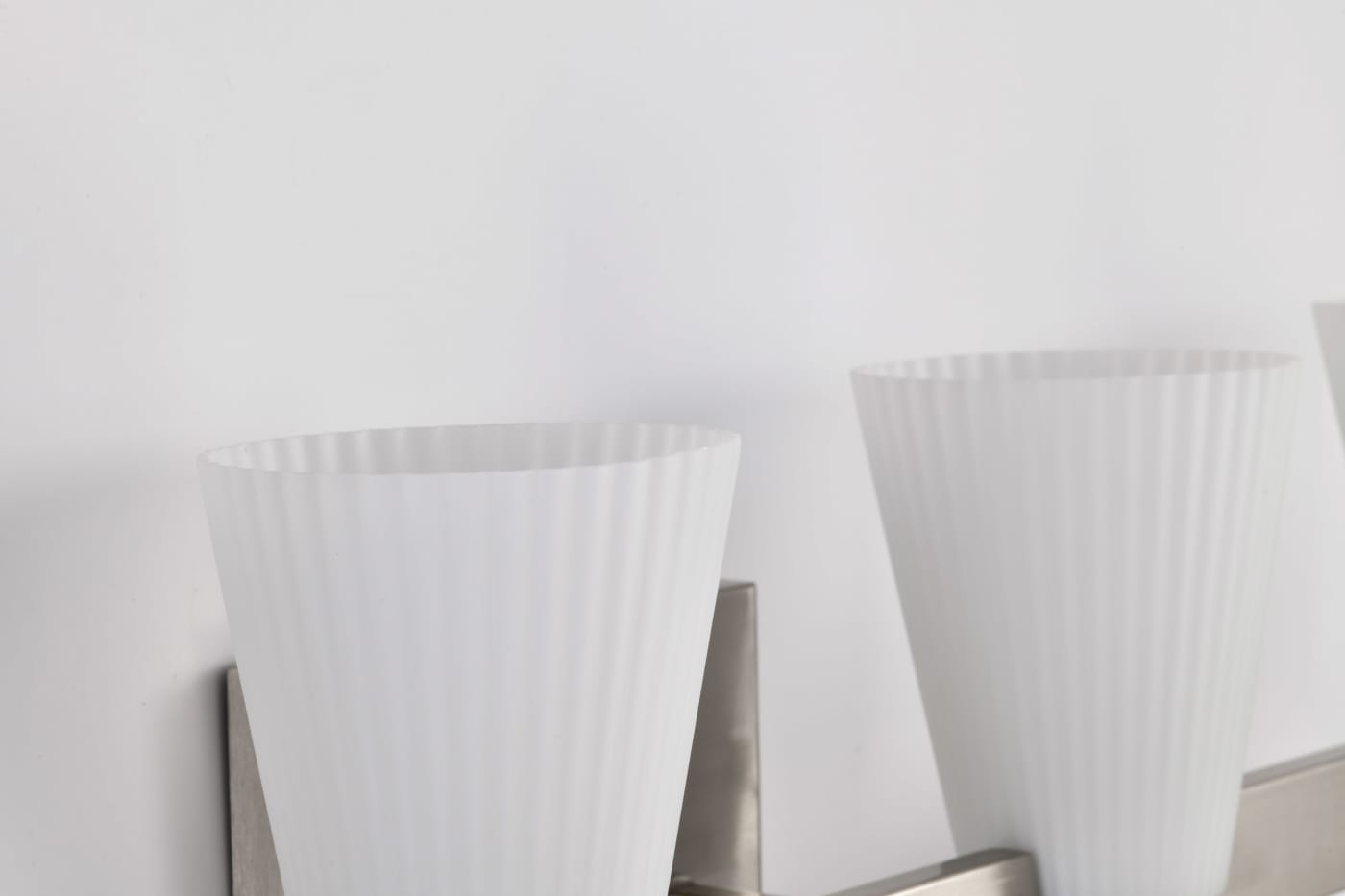 ROYALE 4 LIGHT VANITY - 60-8734