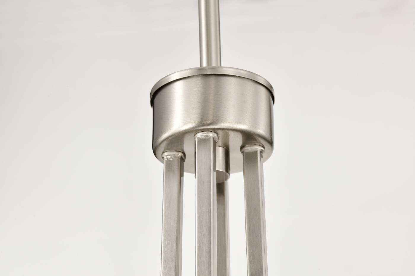 ROYALE 8 LIGHT CHANDELIER - 60-8739