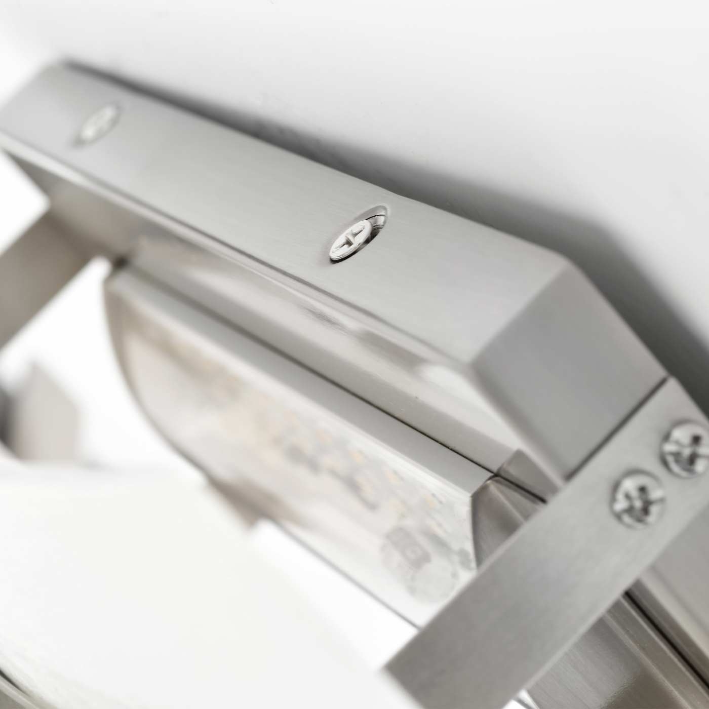 TRAX LED WALL SCONCE - 62-102