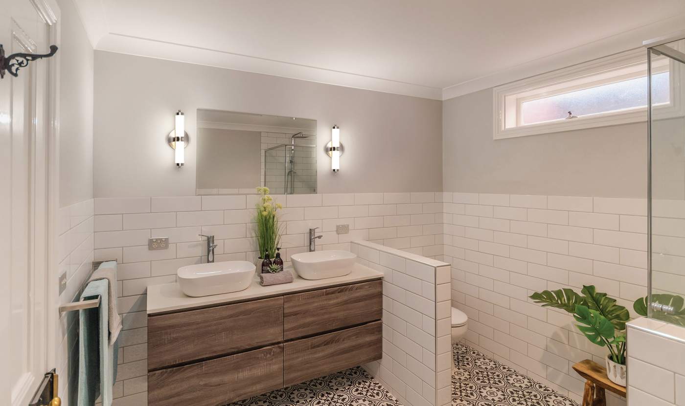 KAGEN LED SMALL VANITY - 62-1534