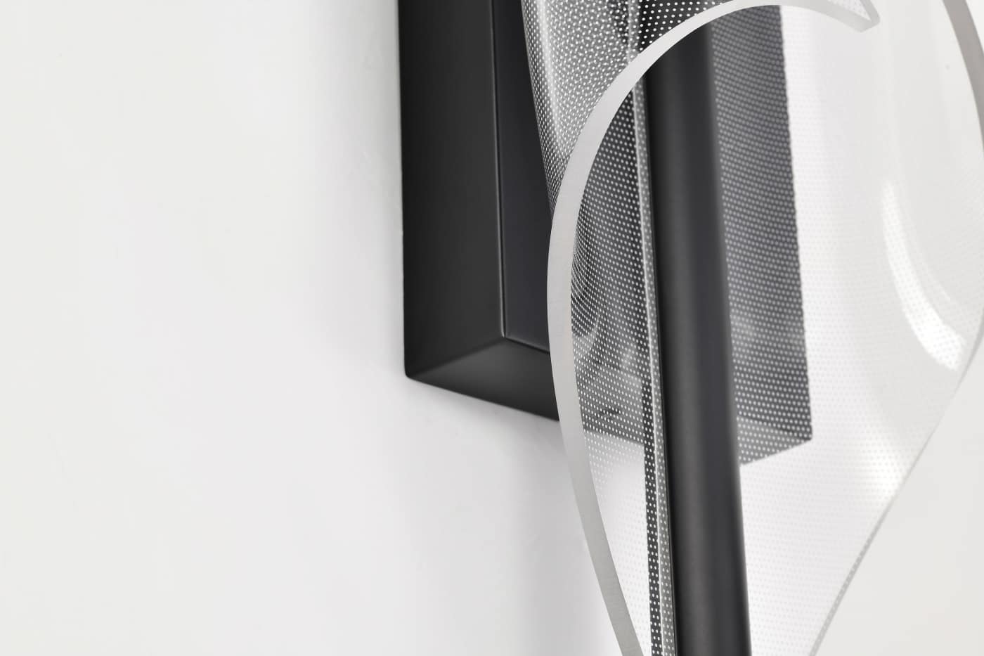 GENEVA 18" LED SM WALL SCONCE - 62-2021