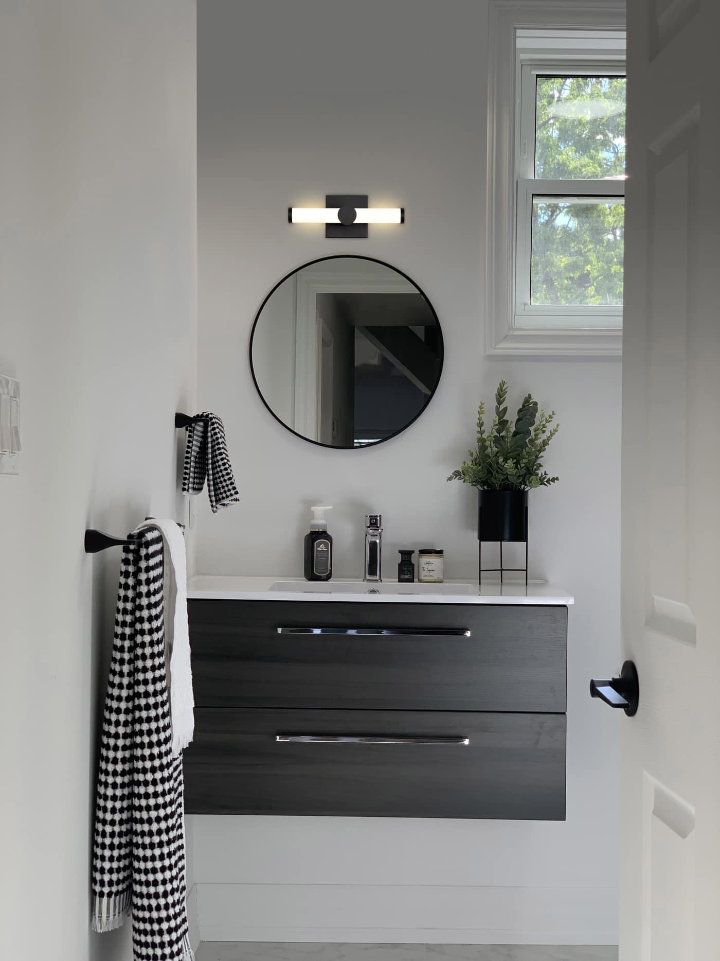 BOWMAN 12" LED VANITY - 62-2201