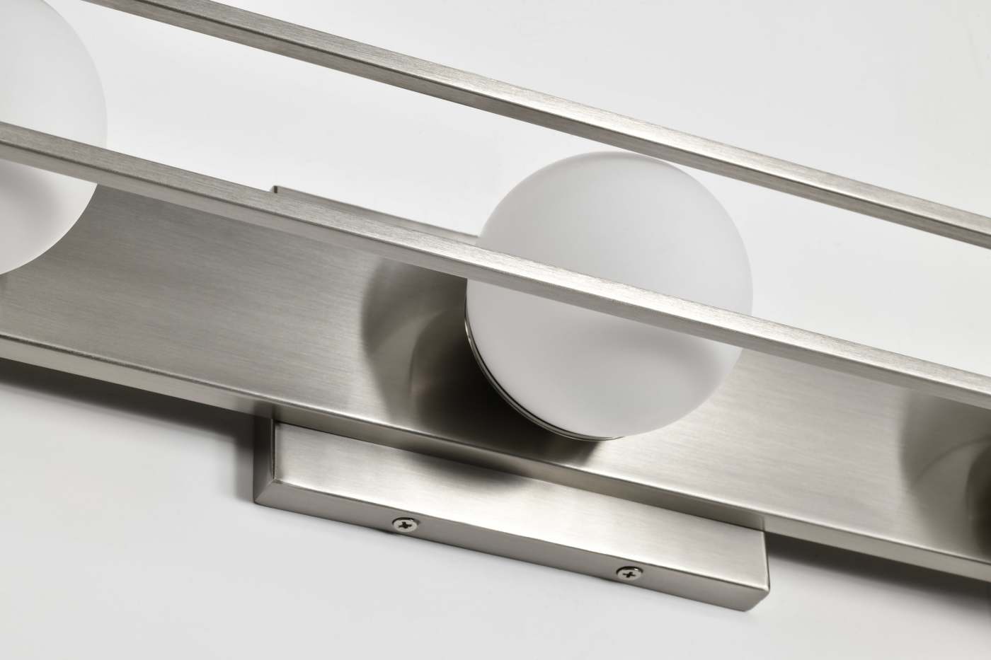 JENKINS 24" LED 3 LIGHT VANITY - 62-2253