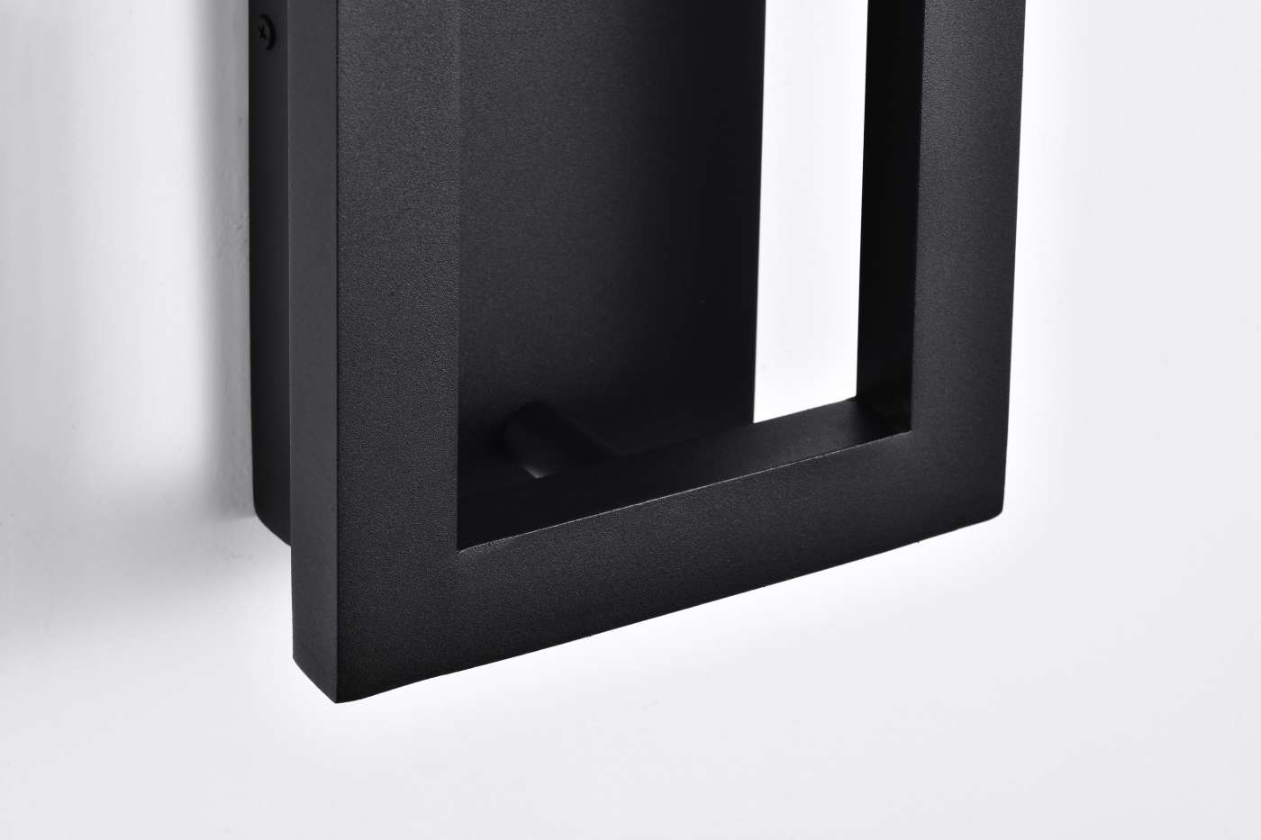 CREW 19" LED OUTDOOR SCONCE - 62-2302