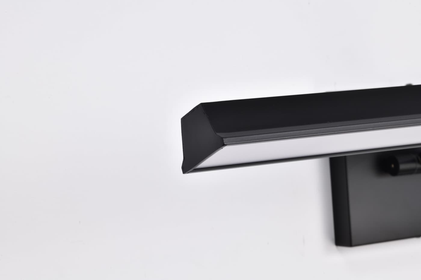 HAZEL 24" LED PICTURE LT 3 CCT - 62-2325