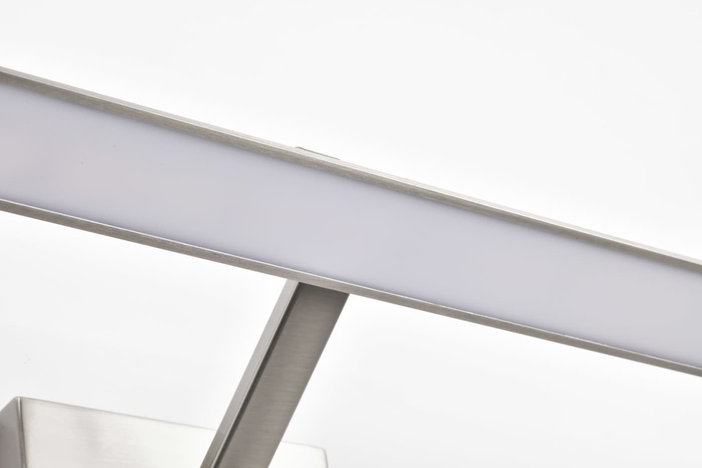 HAZEL 24" LED PICTURE LT 3 CCT - 62-2326