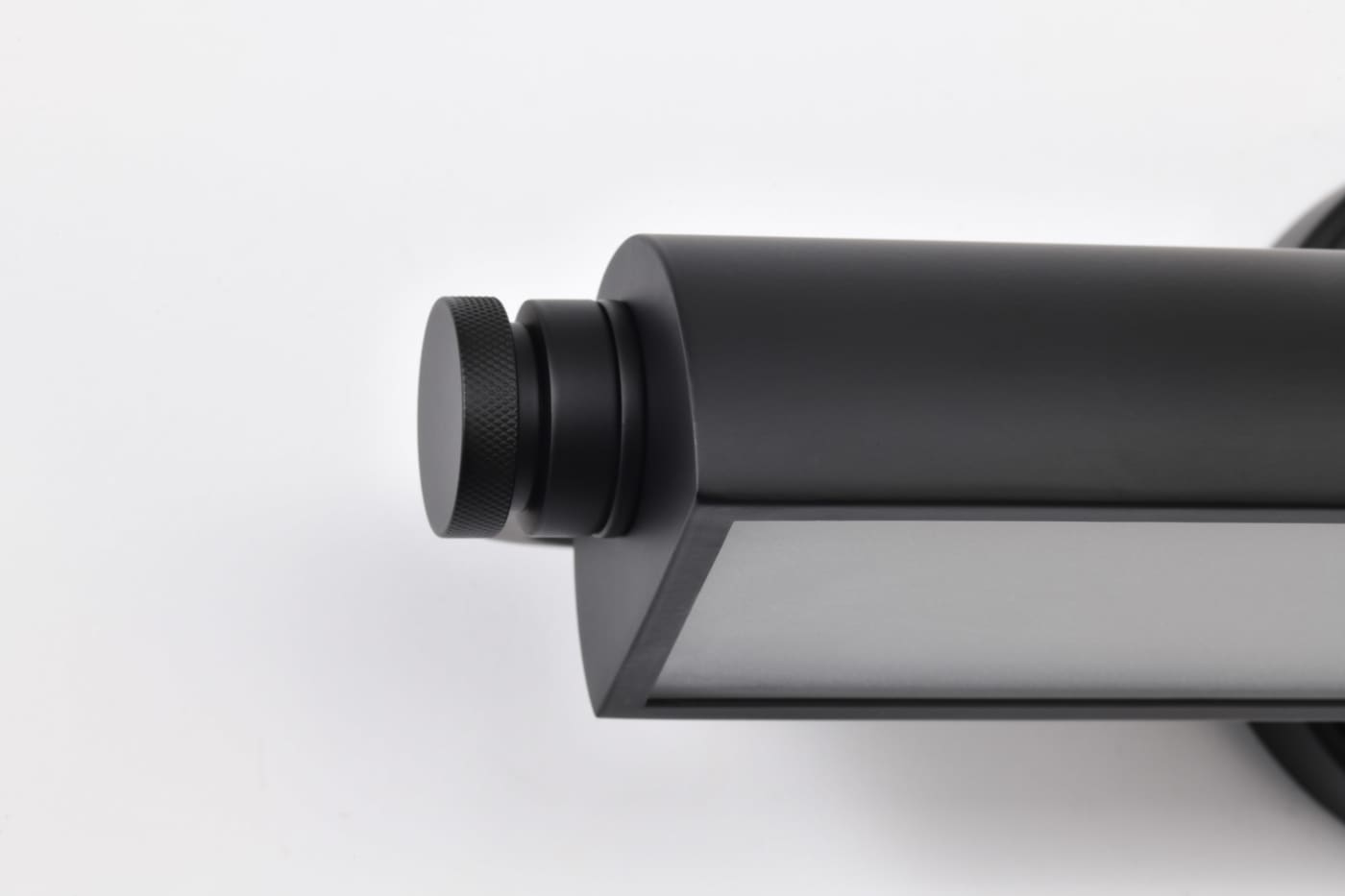 AUDEN 18" LED VANITY 3 CCT - 62-2350