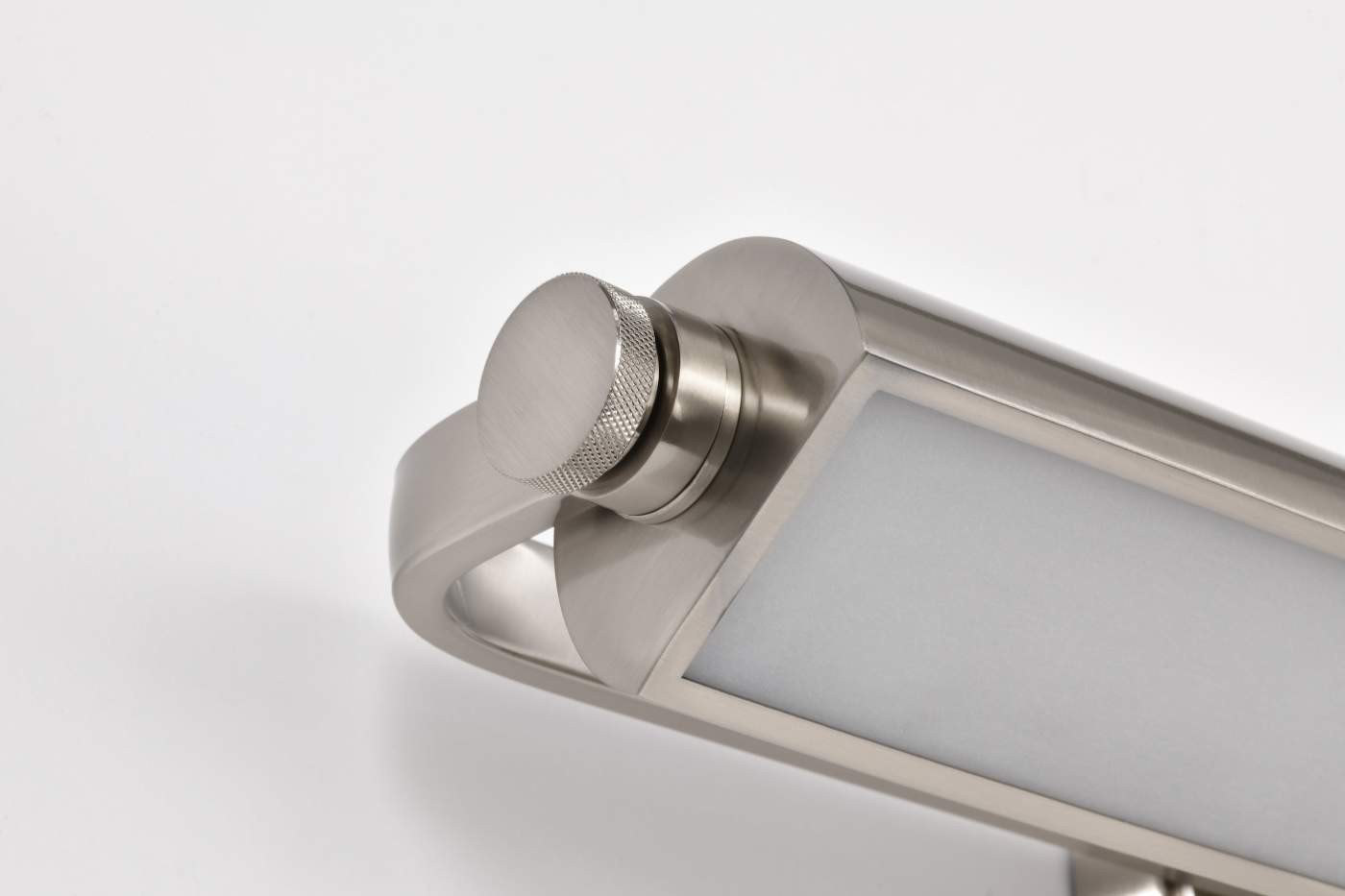 AUDEN 24" LED VANITY 3 CCT - 62-2356