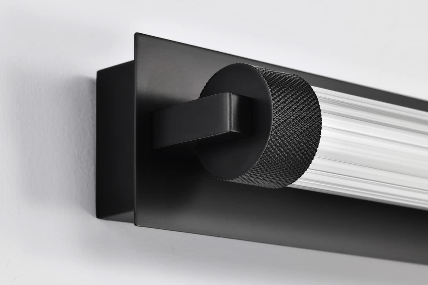 LARISSA 24" LED VANITY 3000K - 62-2385