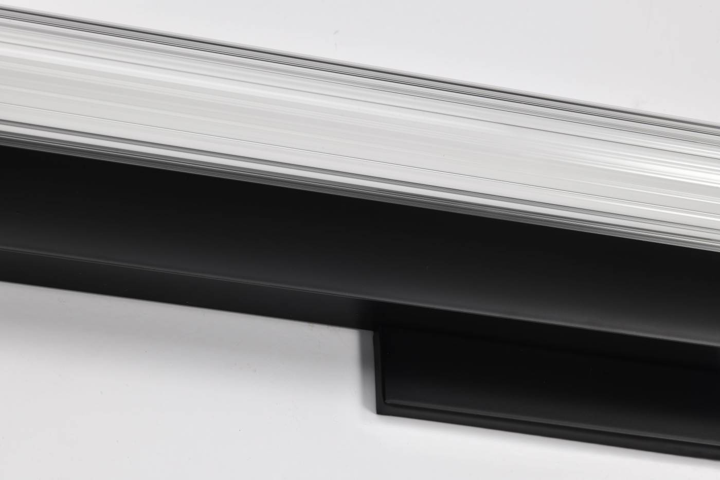 LARISSA 24" LED VANITY 3000K - 62-2385