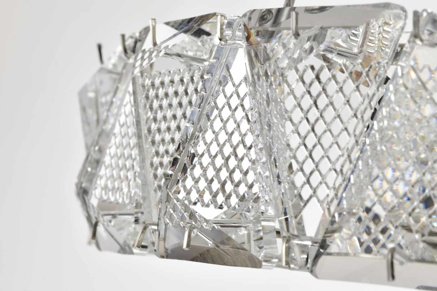 ASHER 15" ROUND CRYSTAL PENDAN - 62-2441