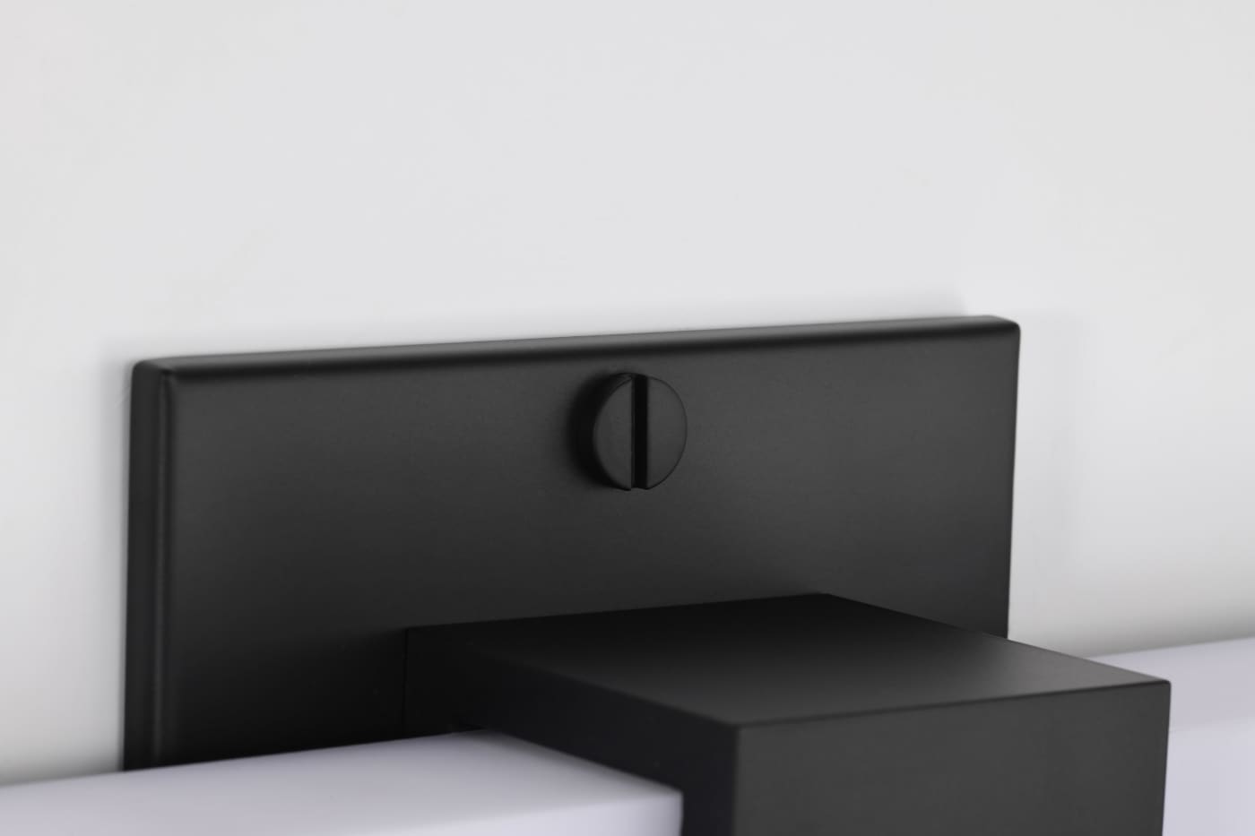 BRIGHTWYN 24" LED VANITY - 62-2621