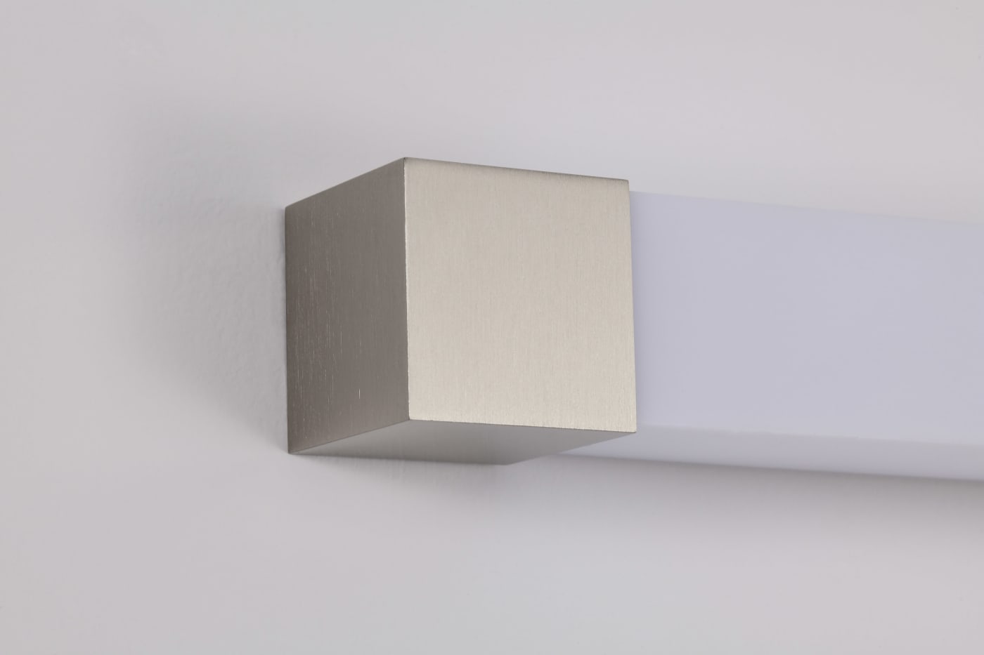 BRIGHTWYN 35" LED VANITY - 62-2642