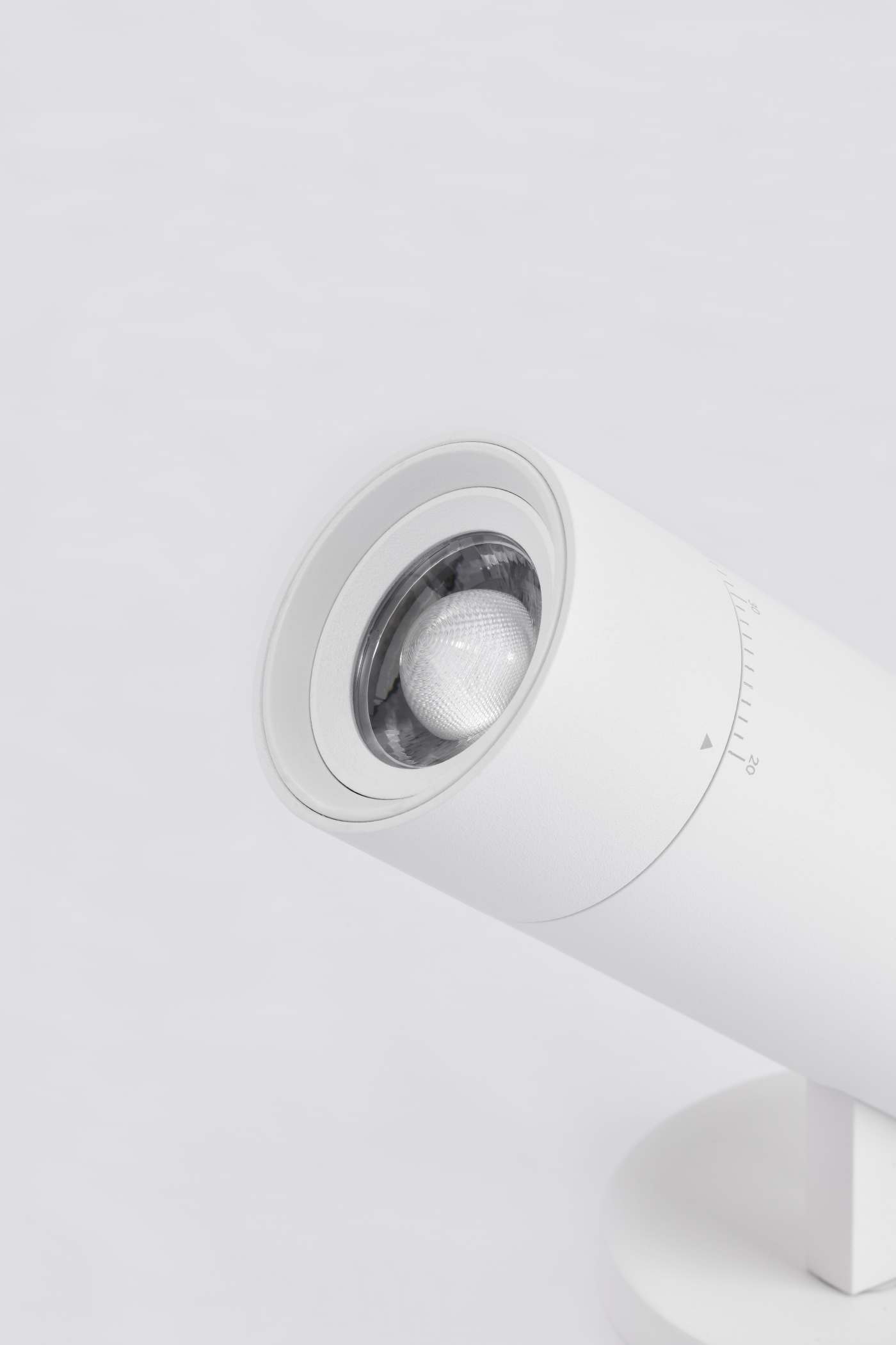 15W BEAM ADJ MONOPOINT WHT - 62-3503
