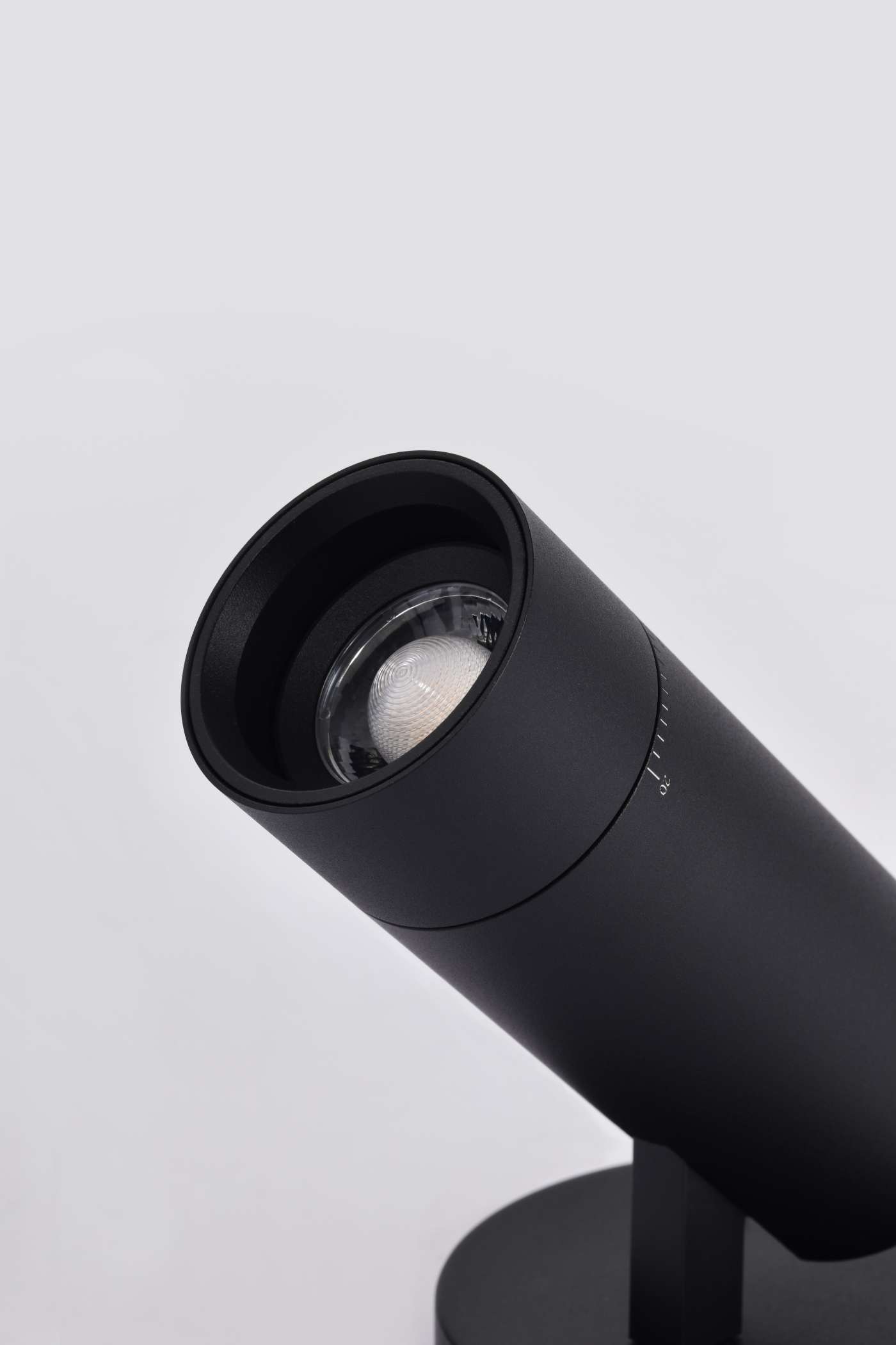 15W BEAM ADJ MONOPOINT BLK - 62-3504