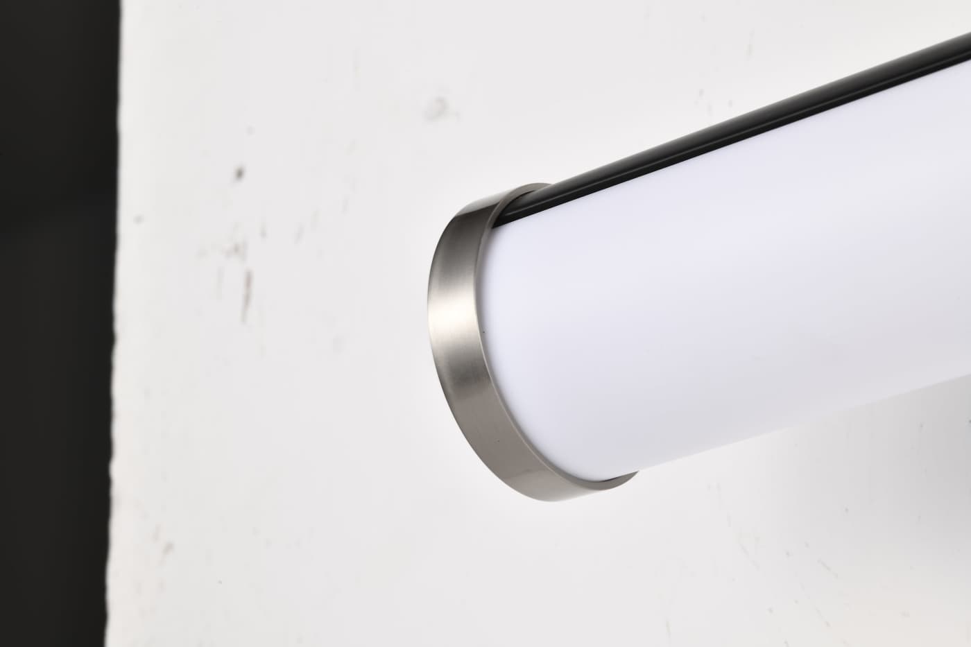 SOLANO LED LARGE VANITY - 62-659