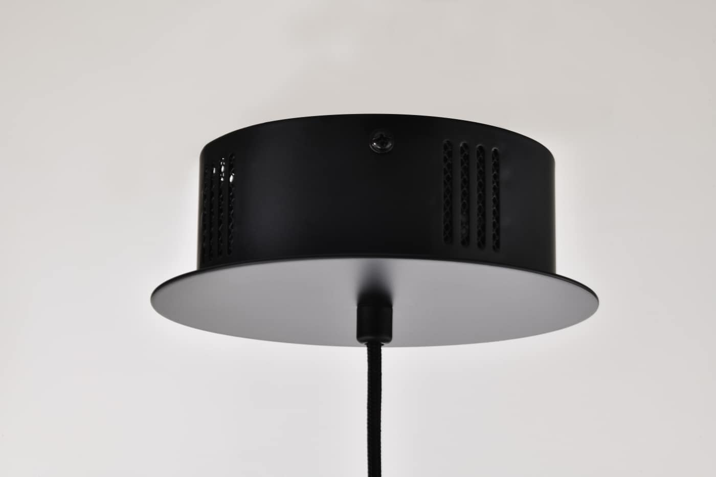 SILHOUETTE LRG PENDANT - 62-8022