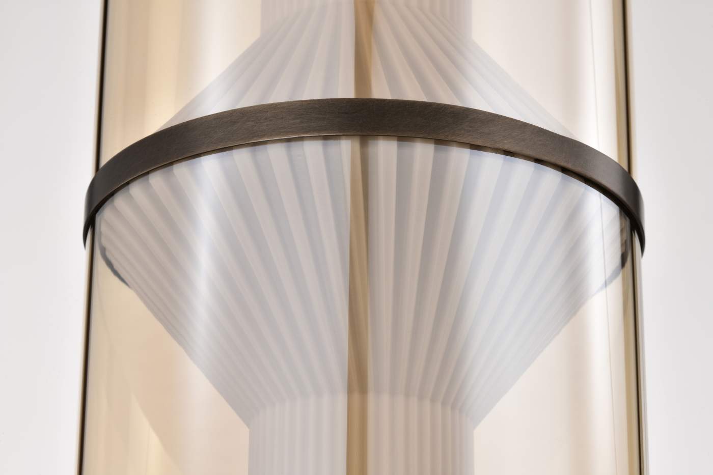 SILHOUETTE LRG PENDANT - 62-8026