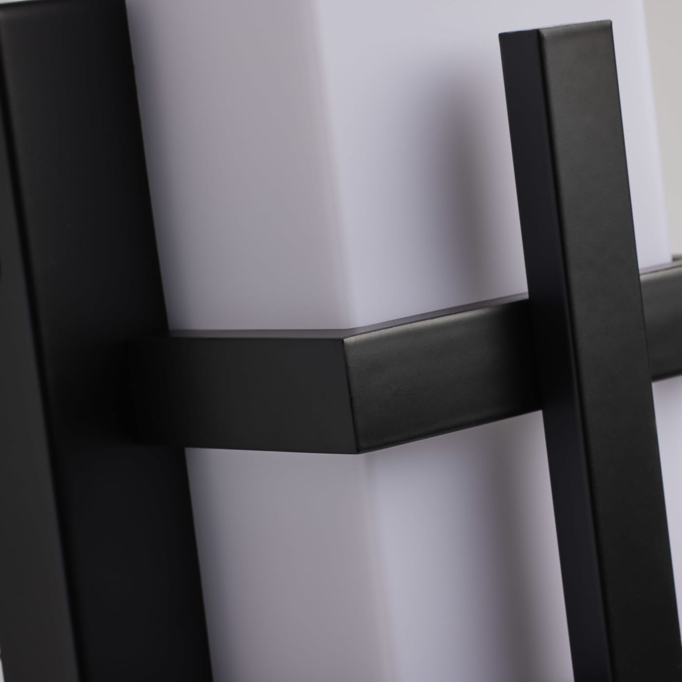 GRILL SINGLE LED WALL SCONCE - 62-873