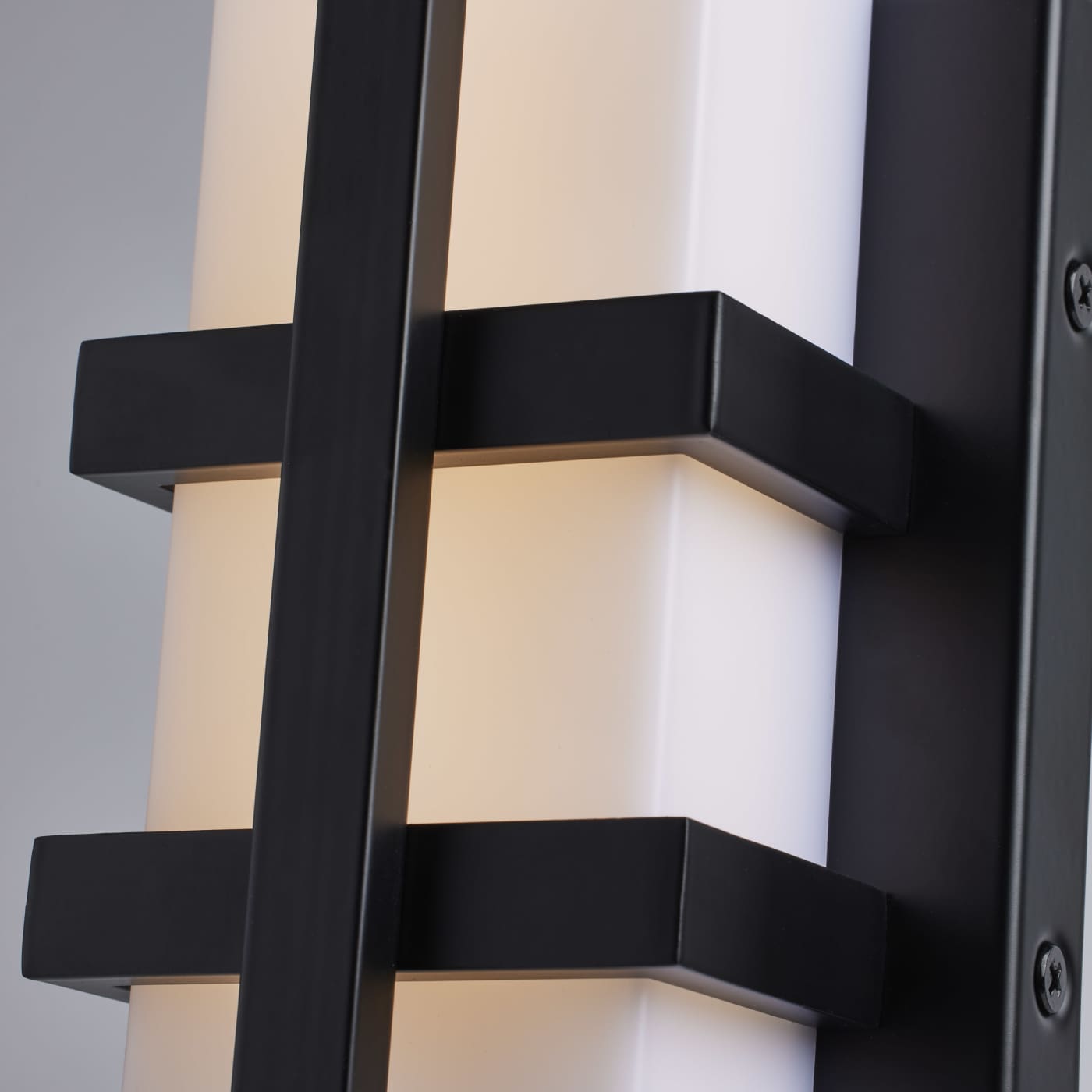 GRILL SINGLE LED WALL SCONCE - 62-873