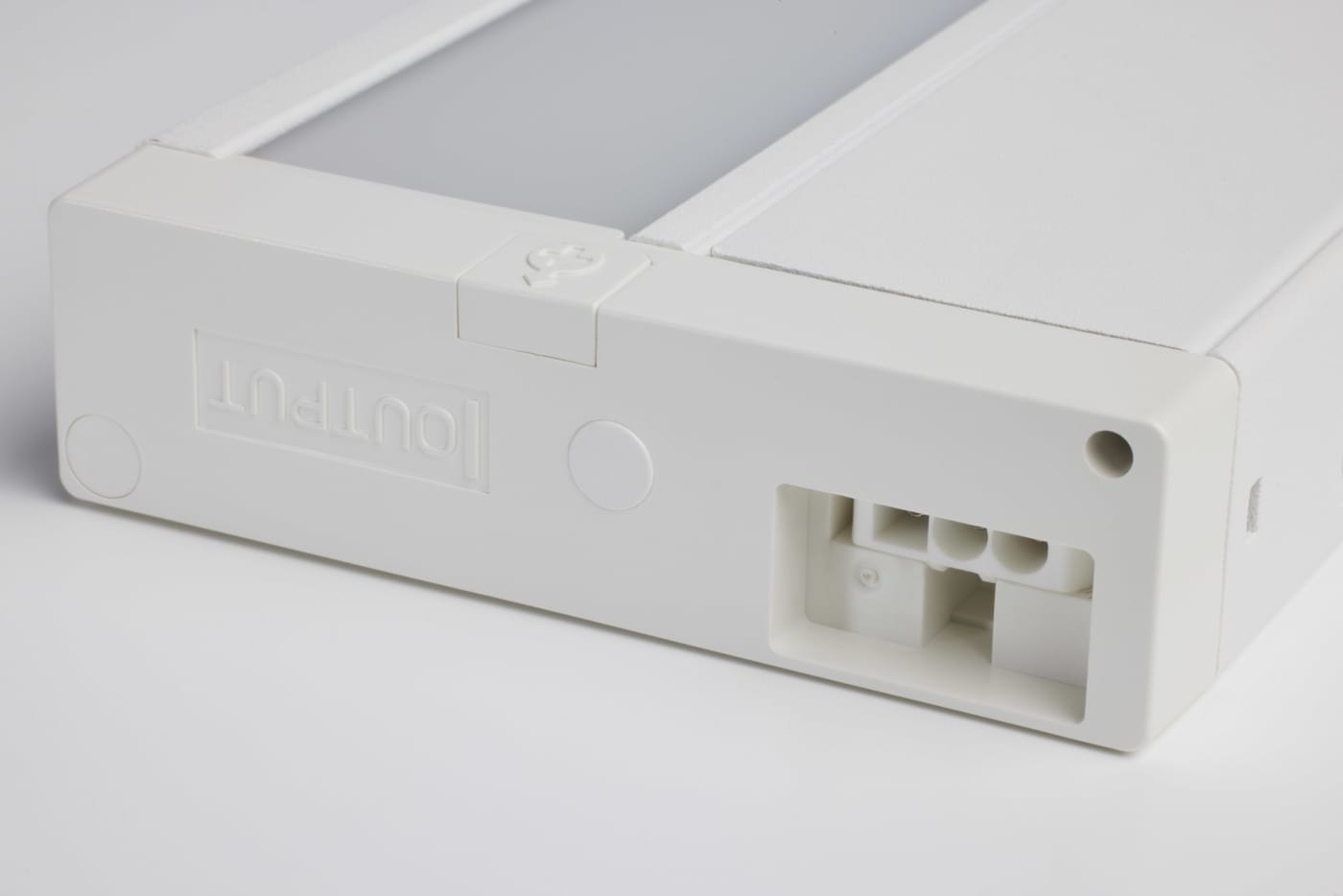 UNDER CAB LED RGBTW 34" - WH - 63-555