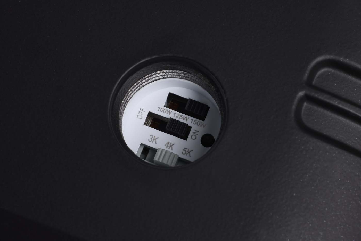 LED FLOOD LIGHT BRONZE FINISH - 65-1542